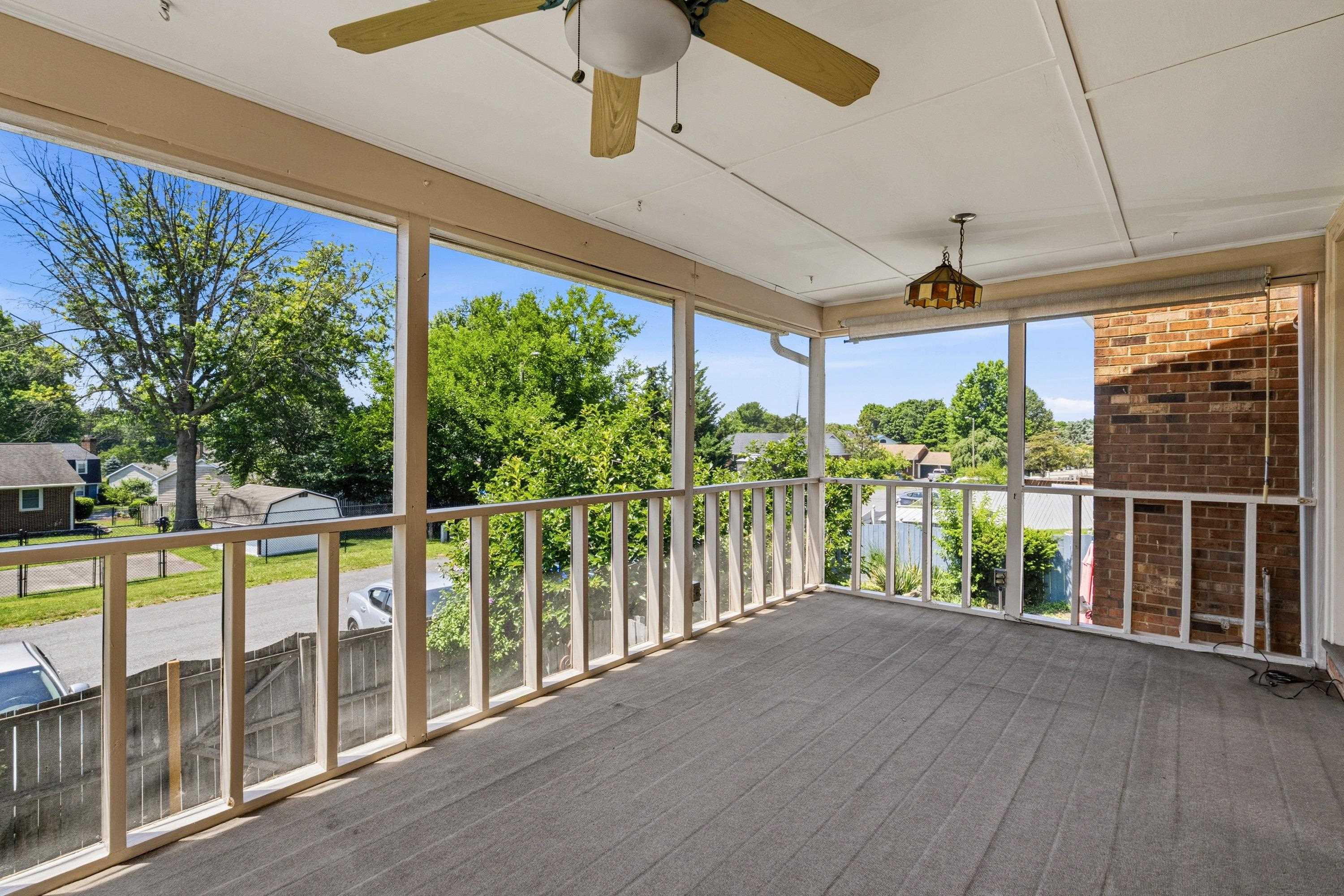 1055 MEADOWLARK DR, HARRISONBURG, Virginia 22802, 2 Bedrooms Bedrooms, ,1 BathroomBathrooms,Residential,1055 MEADOWLARK DR,679123 MLS # 679123 1055 MEADOWLARK DR, HARRISONBURG, Virginia 22802, 2 Bedrooms Bedrooms, ,1 BathroomBathrooms,Residential,1055 MEADOWLARK DR,679123 MLS # 679123