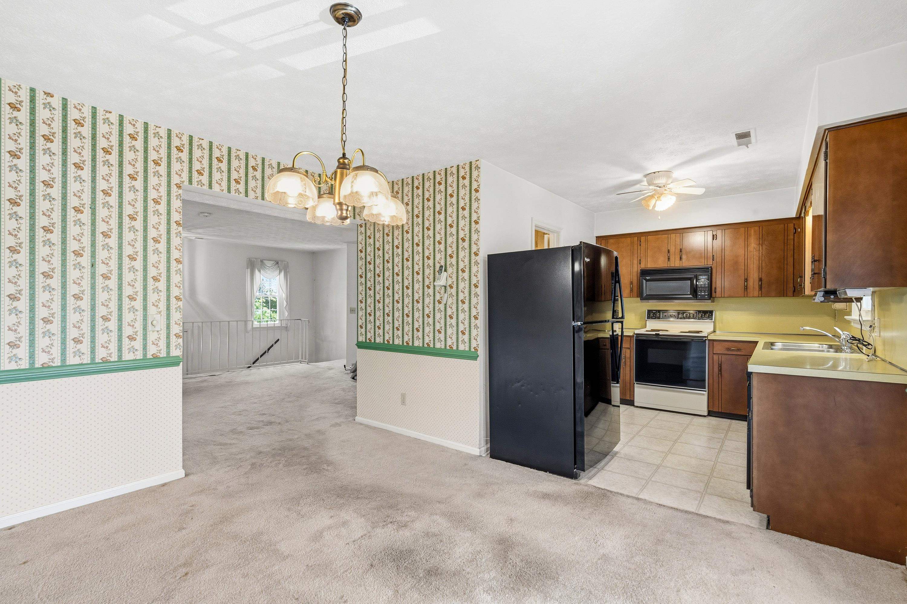 1055 MEADOWLARK DR, HARRISONBURG, Virginia 22802, 2 Bedrooms Bedrooms, ,1 BathroomBathrooms,Residential,1055 MEADOWLARK DR,679123 MLS # 679123 1055 MEADOWLARK DR, HARRISONBURG, Virginia 22802, 2 Bedrooms Bedrooms, ,1 BathroomBathrooms,Residential,1055 MEADOWLARK DR,679123 MLS # 679123