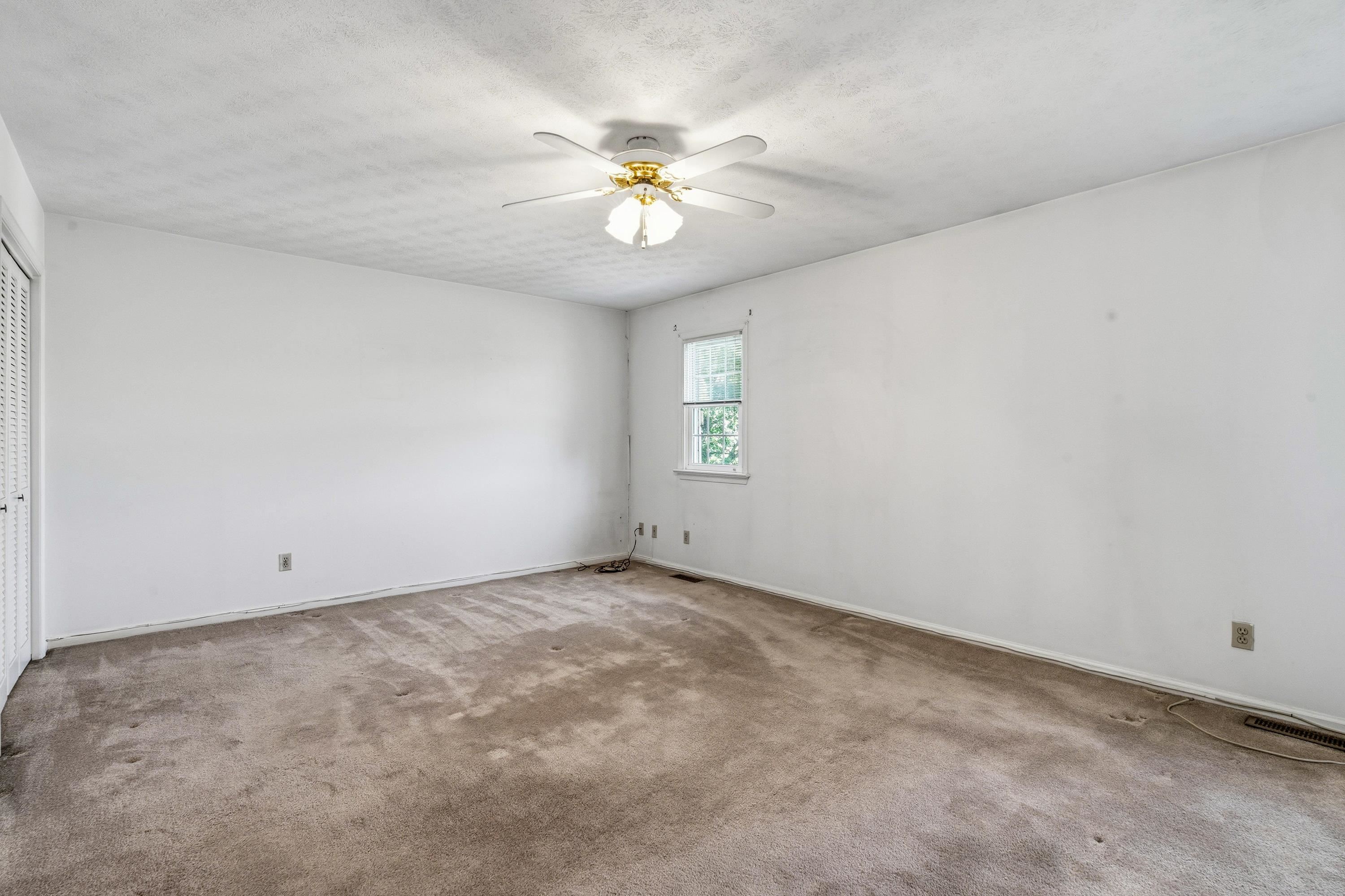 1055 MEADOWLARK DR, HARRISONBURG, Virginia 22802, 2 Bedrooms Bedrooms, ,1 BathroomBathrooms,Residential,1055 MEADOWLARK DR,679123 MLS # 679123 1055 MEADOWLARK DR, HARRISONBURG, Virginia 22802, 2 Bedrooms Bedrooms, ,1 BathroomBathrooms,Residential,1055 MEADOWLARK DR,679123 MLS # 679123