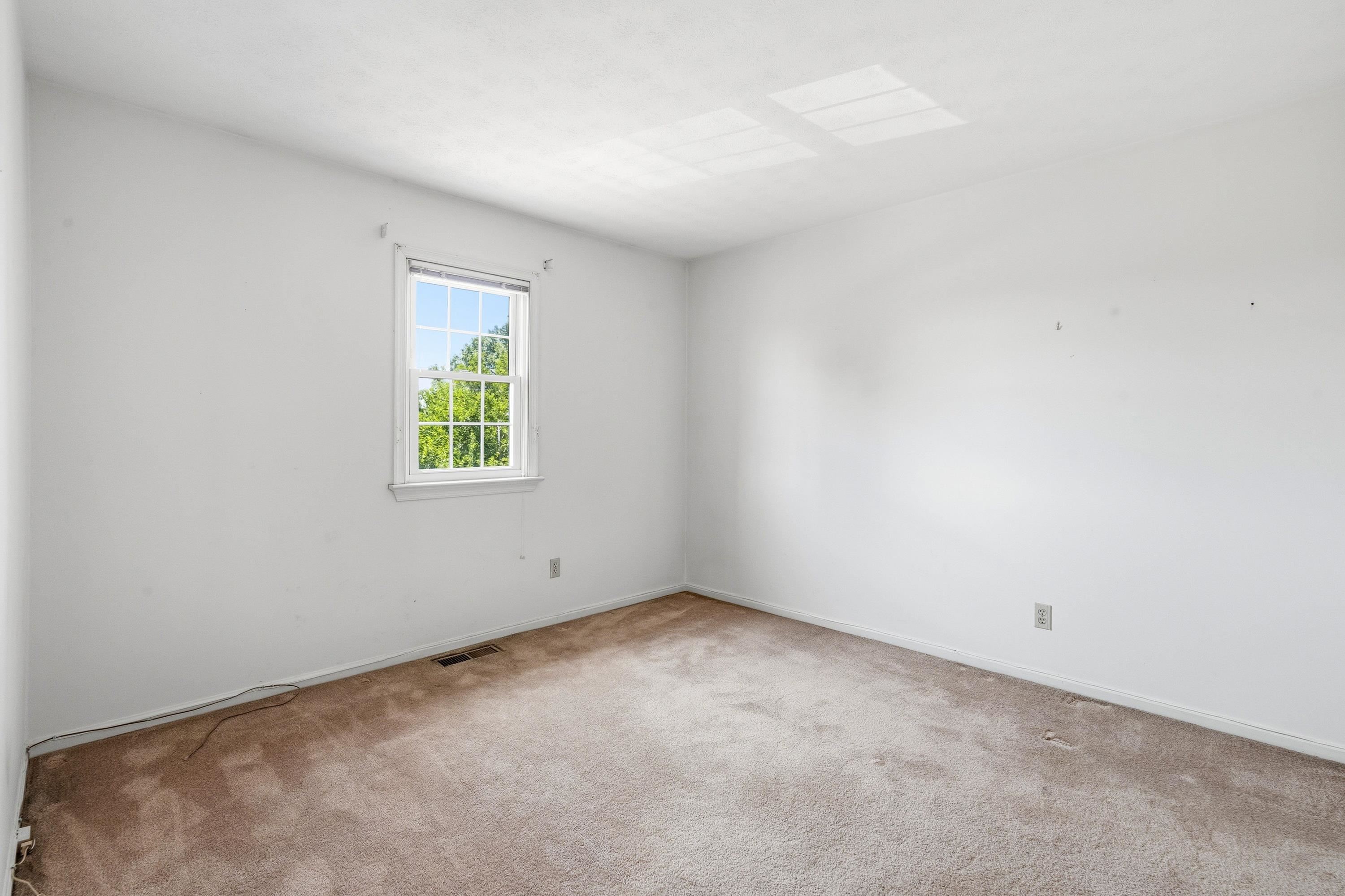 1055 MEADOWLARK DR, HARRISONBURG, Virginia 22802, 2 Bedrooms Bedrooms, ,1 BathroomBathrooms,Residential,1055 MEADOWLARK DR,679123 MLS # 679123 1055 MEADOWLARK DR, HARRISONBURG, Virginia 22802, 2 Bedrooms Bedrooms, ,1 BathroomBathrooms,Residential,1055 MEADOWLARK DR,679123 MLS # 679123