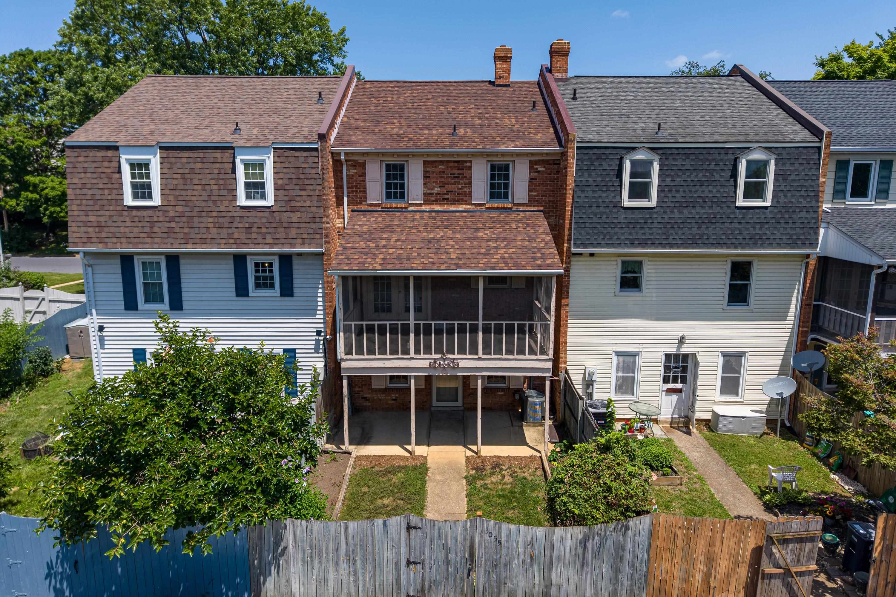 1055 MEADOWLARK DR, HARRISONBURG, Virginia 22802, 2 Bedrooms Bedrooms, ,1 BathroomBathrooms,Residential,1055 MEADOWLARK DR,679123 MLS # 679123 1055 MEADOWLARK DR, HARRISONBURG, Virginia 22802, 2 Bedrooms Bedrooms, ,1 BathroomBathrooms,Residential,1055 MEADOWLARK DR,679123 MLS # 679123