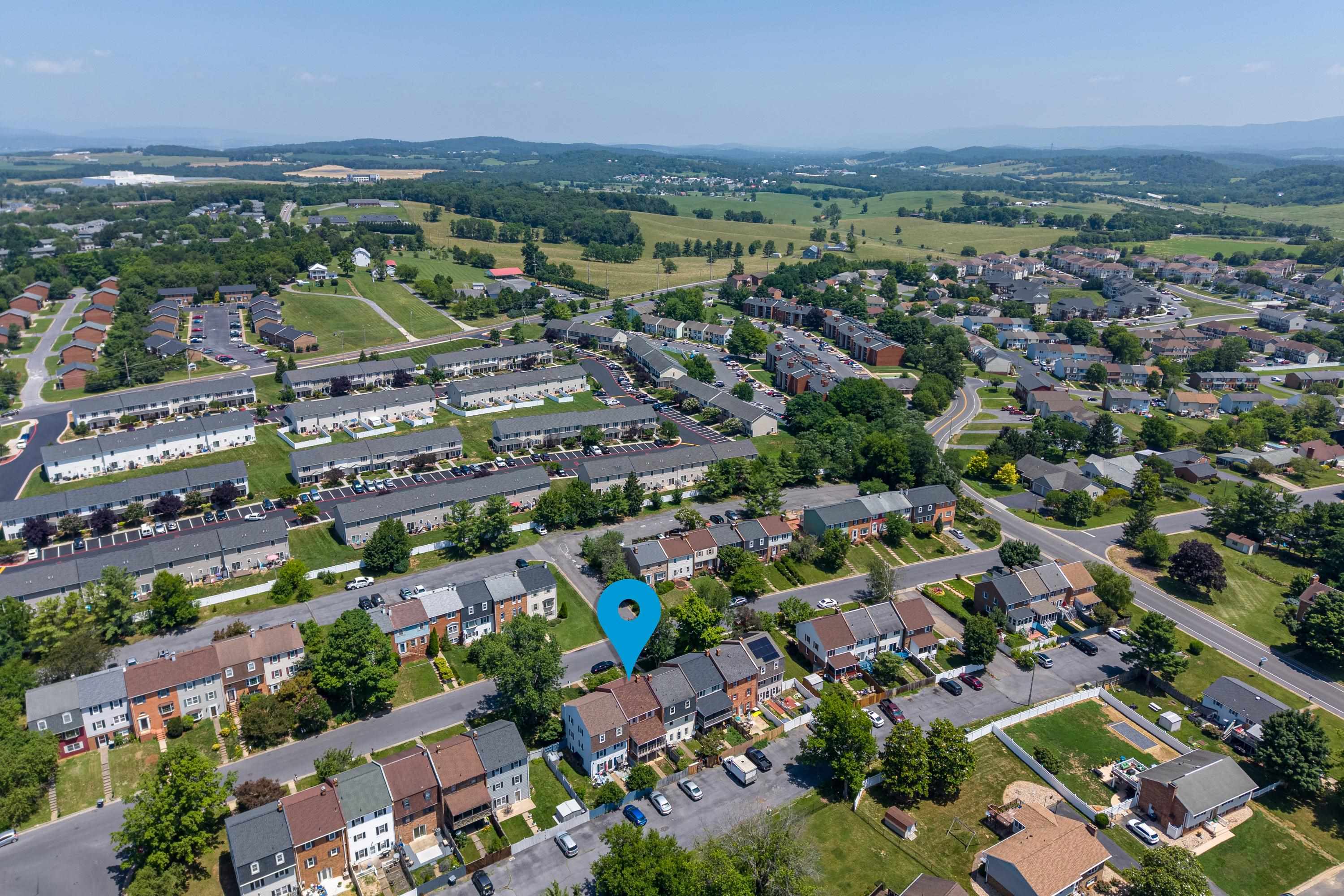 1055 MEADOWLARK DR, HARRISONBURG, Virginia 22802, 2 Bedrooms Bedrooms, ,1 BathroomBathrooms,Residential,1055 MEADOWLARK DR,679123 MLS # 679123 1055 MEADOWLARK DR, HARRISONBURG, Virginia 22802, 2 Bedrooms Bedrooms, ,1 BathroomBathrooms,Residential,1055 MEADOWLARK DR,679123 MLS # 679123