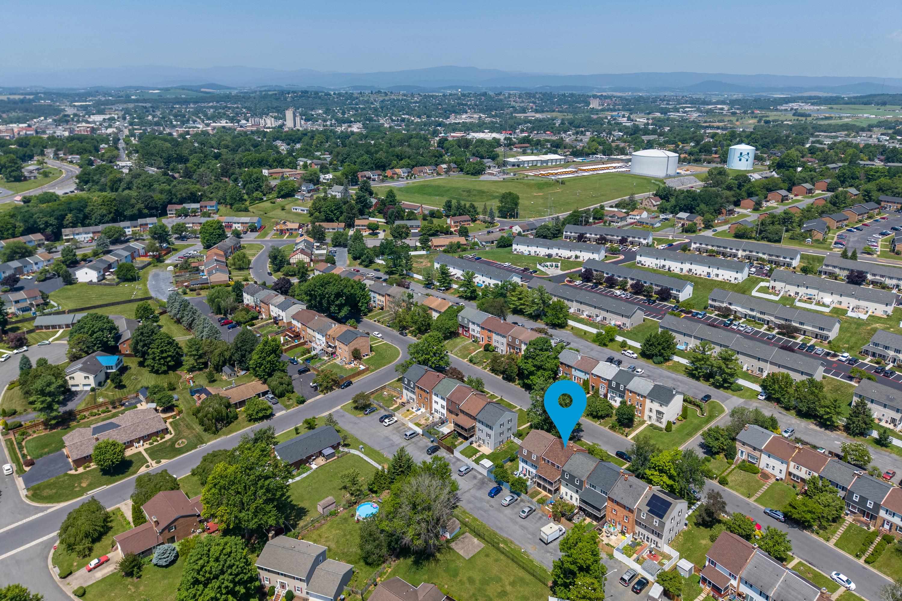 1055 MEADOWLARK DR, HARRISONBURG, Virginia 22802, 2 Bedrooms Bedrooms, ,1 BathroomBathrooms,Residential,1055 MEADOWLARK DR,679123 MLS # 679123 1055 MEADOWLARK DR, HARRISONBURG, Virginia 22802, 2 Bedrooms Bedrooms, ,1 BathroomBathrooms,Residential,1055 MEADOWLARK DR,679123 MLS # 679123