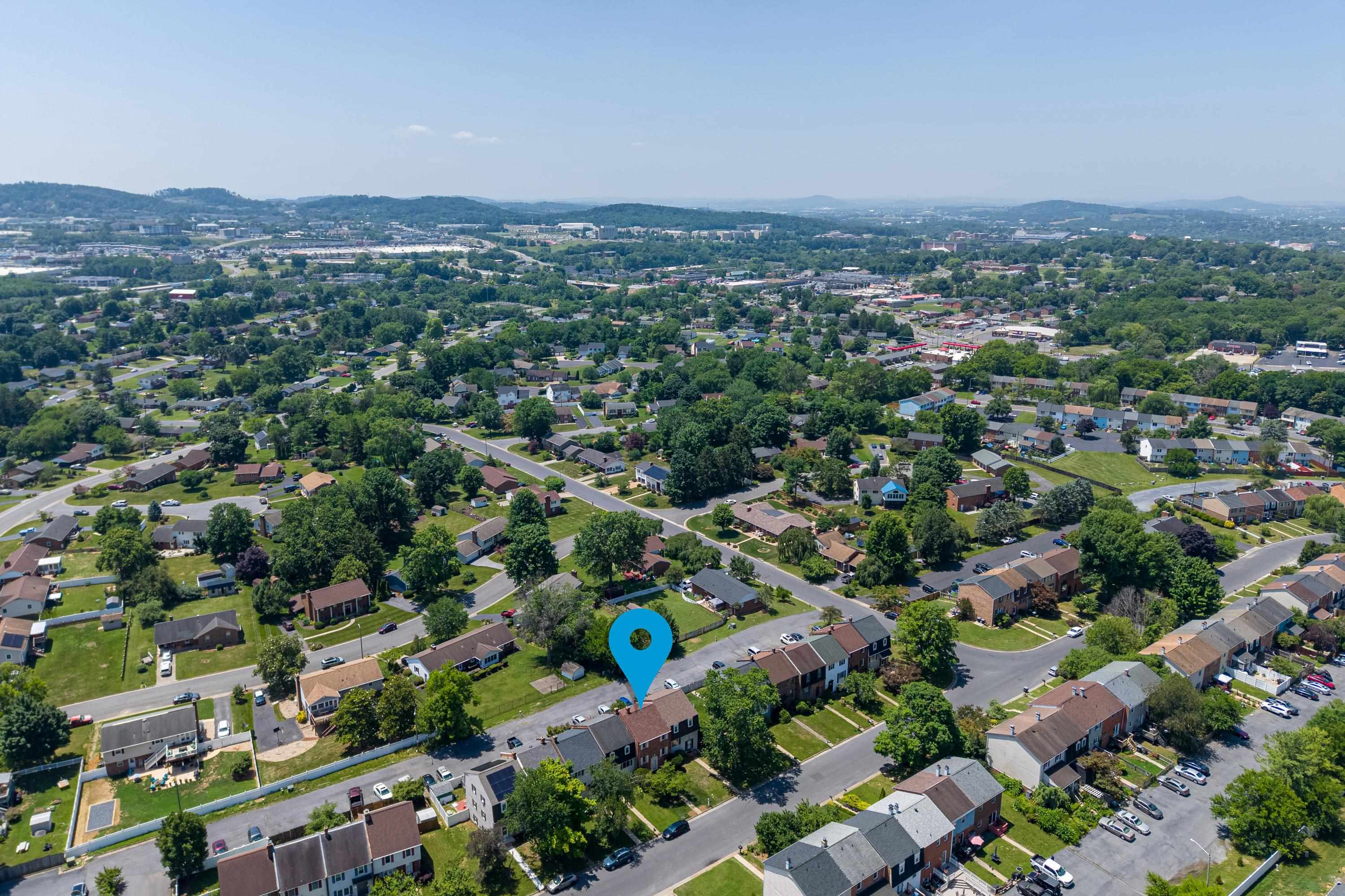 1055 MEADOWLARK DR, HARRISONBURG, Virginia 22802, 2 Bedrooms Bedrooms, ,1 BathroomBathrooms,Residential,1055 MEADOWLARK DR,679123 MLS # 679123 1055 MEADOWLARK DR, HARRISONBURG, Virginia 22802, 2 Bedrooms Bedrooms, ,1 BathroomBathrooms,Residential,1055 MEADOWLARK DR,679123 MLS # 679123