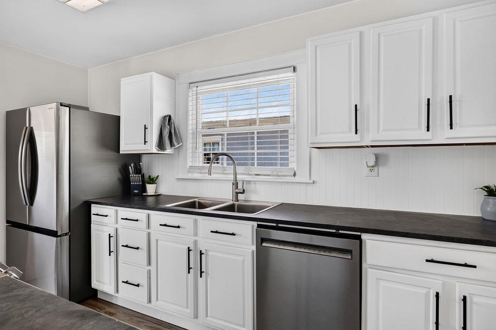 1965 CHESTNUT AVE, BUENA VISTA, Virginia 24416, 3 Bedrooms Bedrooms, ,2 BathroomsBathrooms,Residential,1965 CHESTNUT AVE,679124 MLS # 679124 1965 CHESTNUT AVE, BUENA VISTA, Virginia 24416, 3 Bedrooms Bedrooms, ,2 BathroomsBathrooms,Residential,1965 CHESTNUT AVE,679124 MLS # 679124
