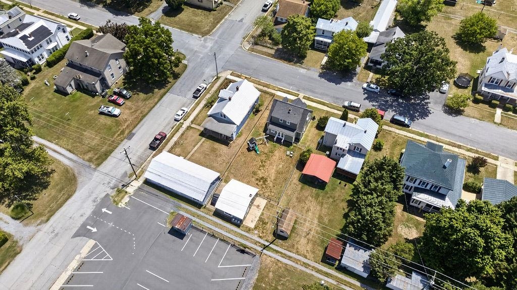 1965 CHESTNUT AVE, BUENA VISTA, Virginia 24416, 3 Bedrooms Bedrooms, ,2 BathroomsBathrooms,Residential,1965 CHESTNUT AVE,679124 MLS # 679124 1965 CHESTNUT AVE, BUENA VISTA, Virginia 24416, 3 Bedrooms Bedrooms, ,2 BathroomsBathrooms,Residential,1965 CHESTNUT AVE,679124 MLS # 679124