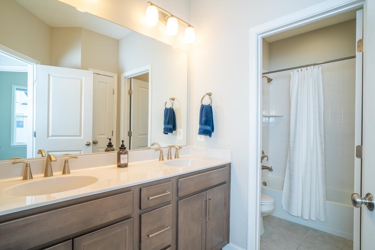 3262 CHARLESTON BLVD, ROCKINGHAM, Virginia 22801, 3 Bedrooms Bedrooms, ,2 BathroomsBathrooms,Residential,3262 Charleston Blvd. Rockingham, VA 22801,3262 CHARLESTON BLVD,679125 MLS # 679125 3262 CHARLESTON BLVD, ROCKINGHAM, Virginia 22801, 3 Bedrooms Bedrooms, ,2 BathroomsBathrooms,Residential,3262 Charleston Blvd. Rockingham, VA 22801,3262 CHARLESTON BLVD,679125 MLS # 679125