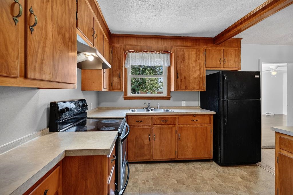 303 GRUBERT AVE, STAUNTON, Virginia 24401, 3 Bedrooms Bedrooms, ,1 BathroomBathrooms,Residential,303 GRUBERT AVE,679129 MLS # 679129 303 GRUBERT AVE, STAUNTON, Virginia 24401, 3 Bedrooms Bedrooms, ,1 BathroomBathrooms,Residential,303 GRUBERT AVE,679129 MLS # 679129