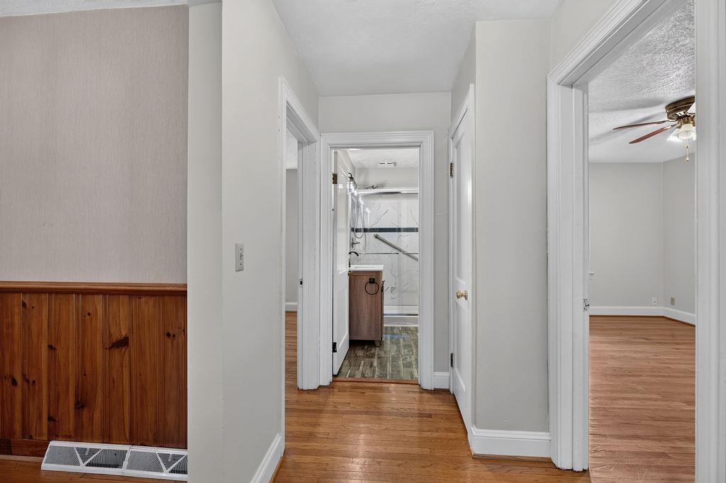 303 GRUBERT AVE, STAUNTON, Virginia 24401, 3 Bedrooms Bedrooms, ,1 BathroomBathrooms,Residential,303 GRUBERT AVE,679129 MLS # 679129 303 GRUBERT AVE, STAUNTON, Virginia 24401, 3 Bedrooms Bedrooms, ,1 BathroomBathrooms,Residential,303 GRUBERT AVE,679129 MLS # 679129