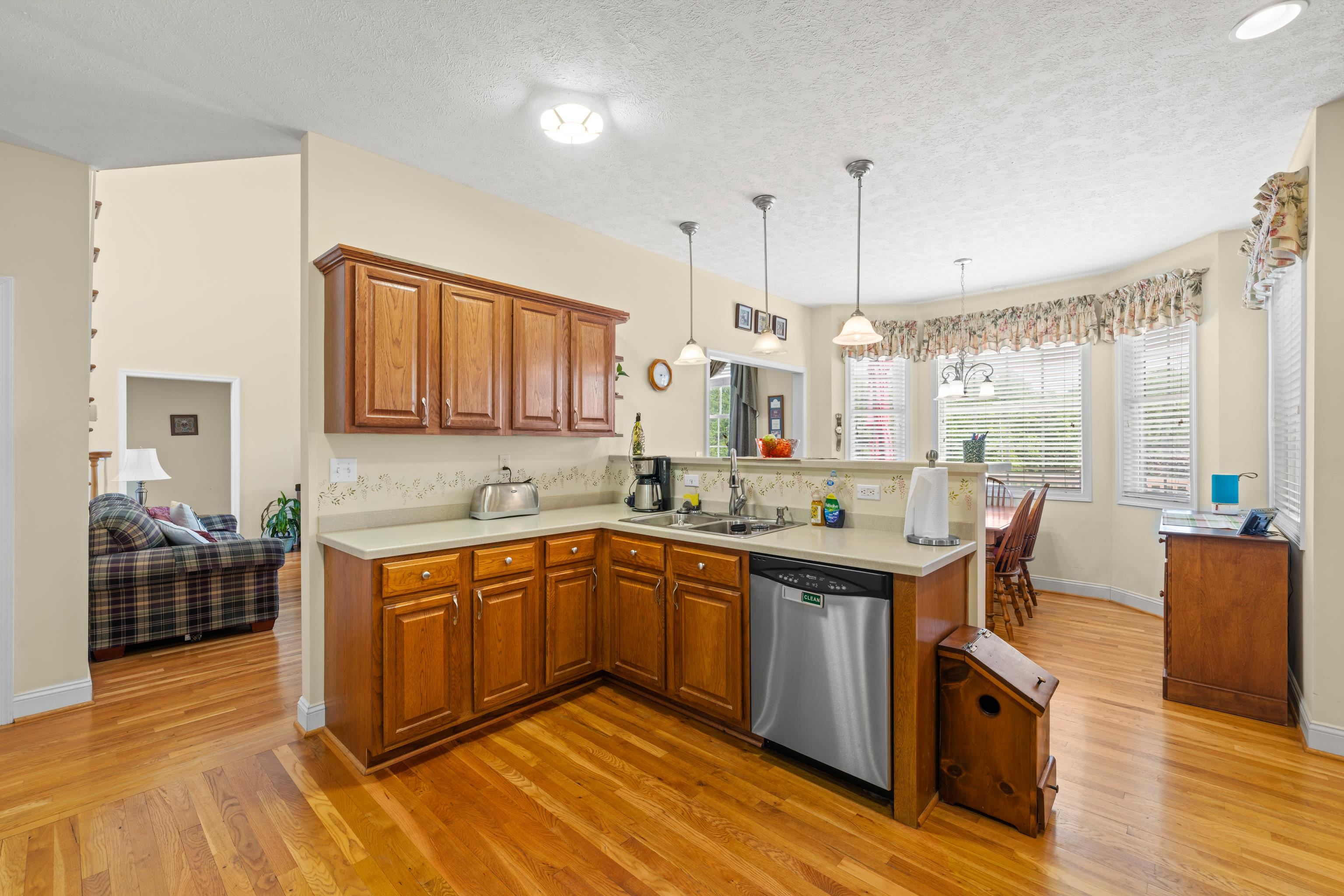 287 KENSINGTON DR, FISHERSVILLE, Virginia 22939, 4 Bedrooms Bedrooms, ,3 BathroomsBathrooms,Residential,SPELLANE,287 KENSINGTON DR,679130 MLS # 679130 287 KENSINGTON DR, FISHERSVILLE, Virginia 22939, 4 Bedrooms Bedrooms, ,3 BathroomsBathrooms,Residential,SPELLANE,287 KENSINGTON DR,679130 MLS # 679130