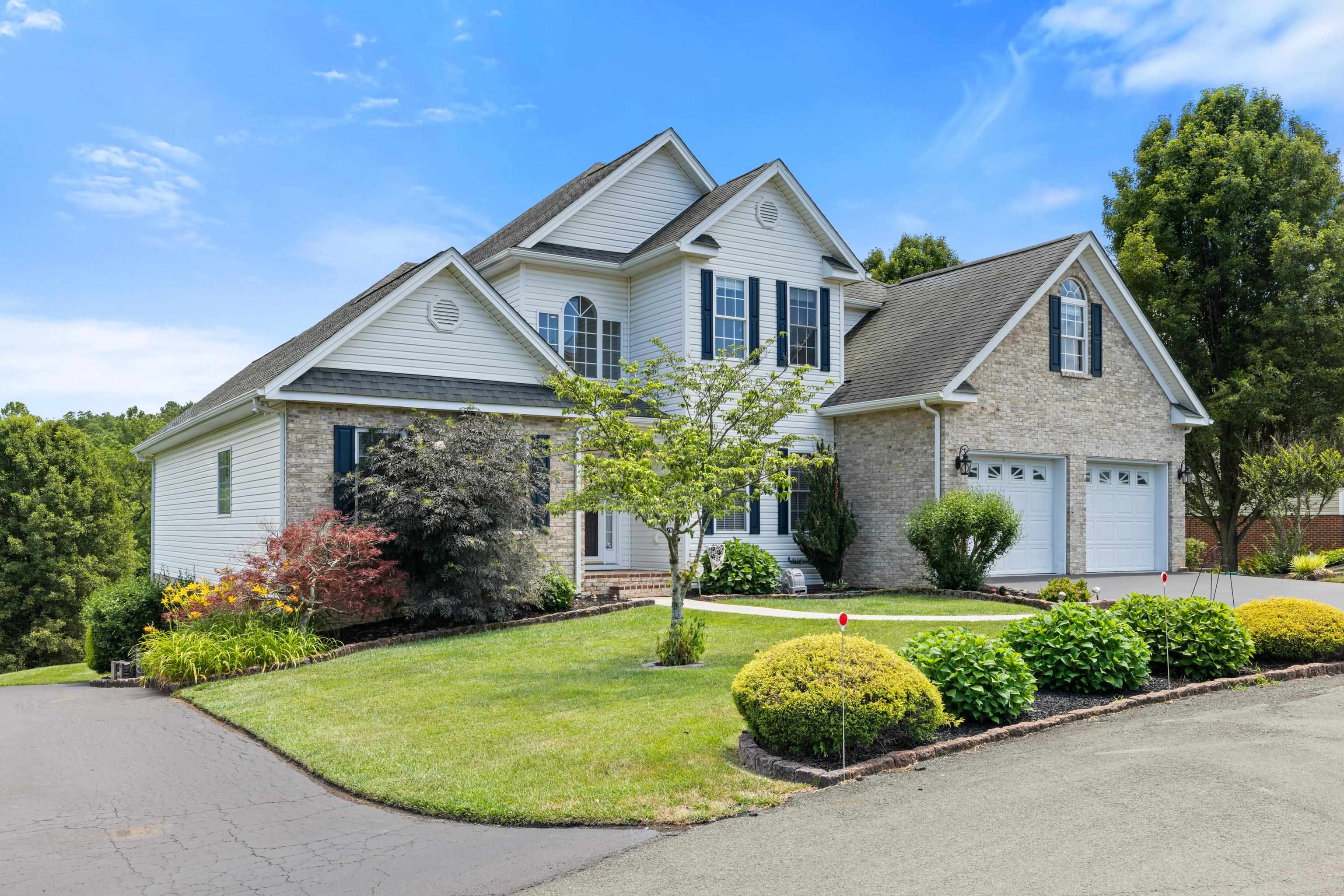 287 KENSINGTON DR, FISHERSVILLE, Virginia 22939, 4 Bedrooms Bedrooms, ,3 BathroomsBathrooms,Residential,SPELLANE,287 KENSINGTON DR,679130 MLS # 679130 287 KENSINGTON DR, FISHERSVILLE, Virginia 22939, 4 Bedrooms Bedrooms, ,3 BathroomsBathrooms,Residential,SPELLANE,287 KENSINGTON DR,679130 MLS # 679130