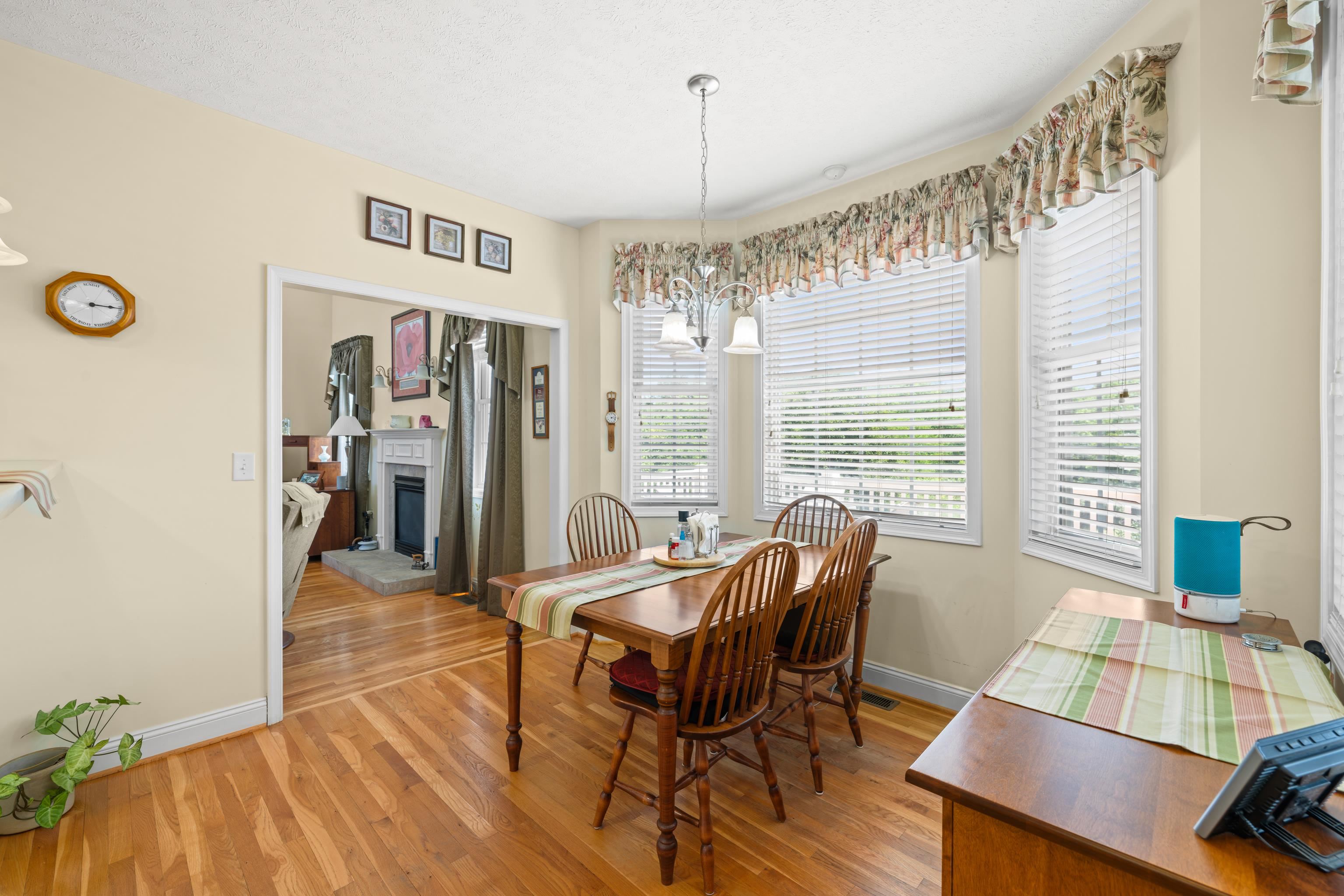 287 KENSINGTON DR, FISHERSVILLE, Virginia 22939, 4 Bedrooms Bedrooms, ,3 BathroomsBathrooms,Residential,SPELLANE,287 KENSINGTON DR,679130 MLS # 679130 287 KENSINGTON DR, FISHERSVILLE, Virginia 22939, 4 Bedrooms Bedrooms, ,3 BathroomsBathrooms,Residential,SPELLANE,287 KENSINGTON DR,679130 MLS # 679130