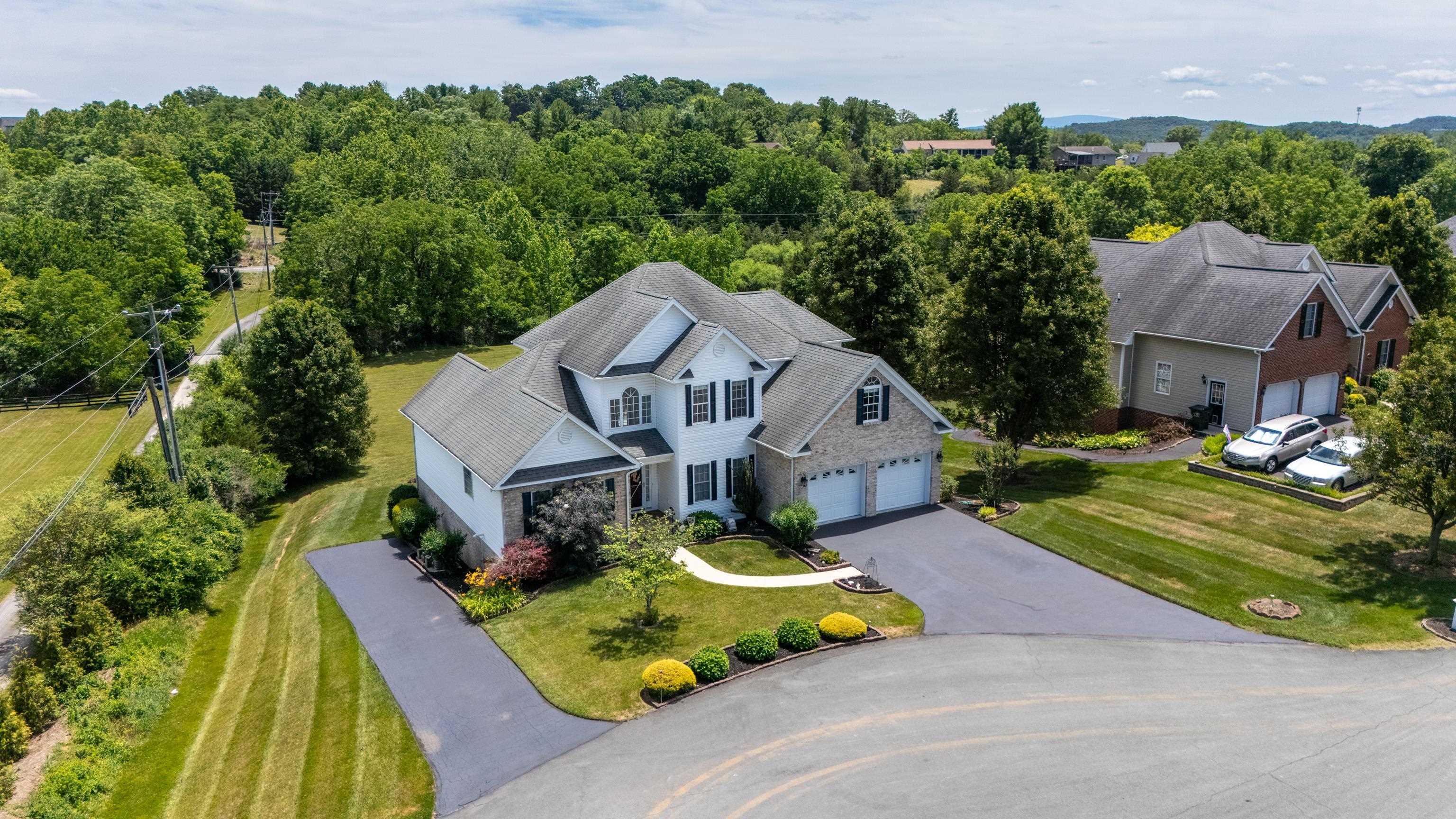 287 KENSINGTON DR, FISHERSVILLE, Virginia 22939, 4 Bedrooms Bedrooms, ,3 BathroomsBathrooms,Residential,SPELLANE,287 KENSINGTON DR,679130 MLS # 679130 287 KENSINGTON DR, FISHERSVILLE, Virginia 22939, 4 Bedrooms Bedrooms, ,3 BathroomsBathrooms,Residential,SPELLANE,287 KENSINGTON DR,679130 MLS # 679130