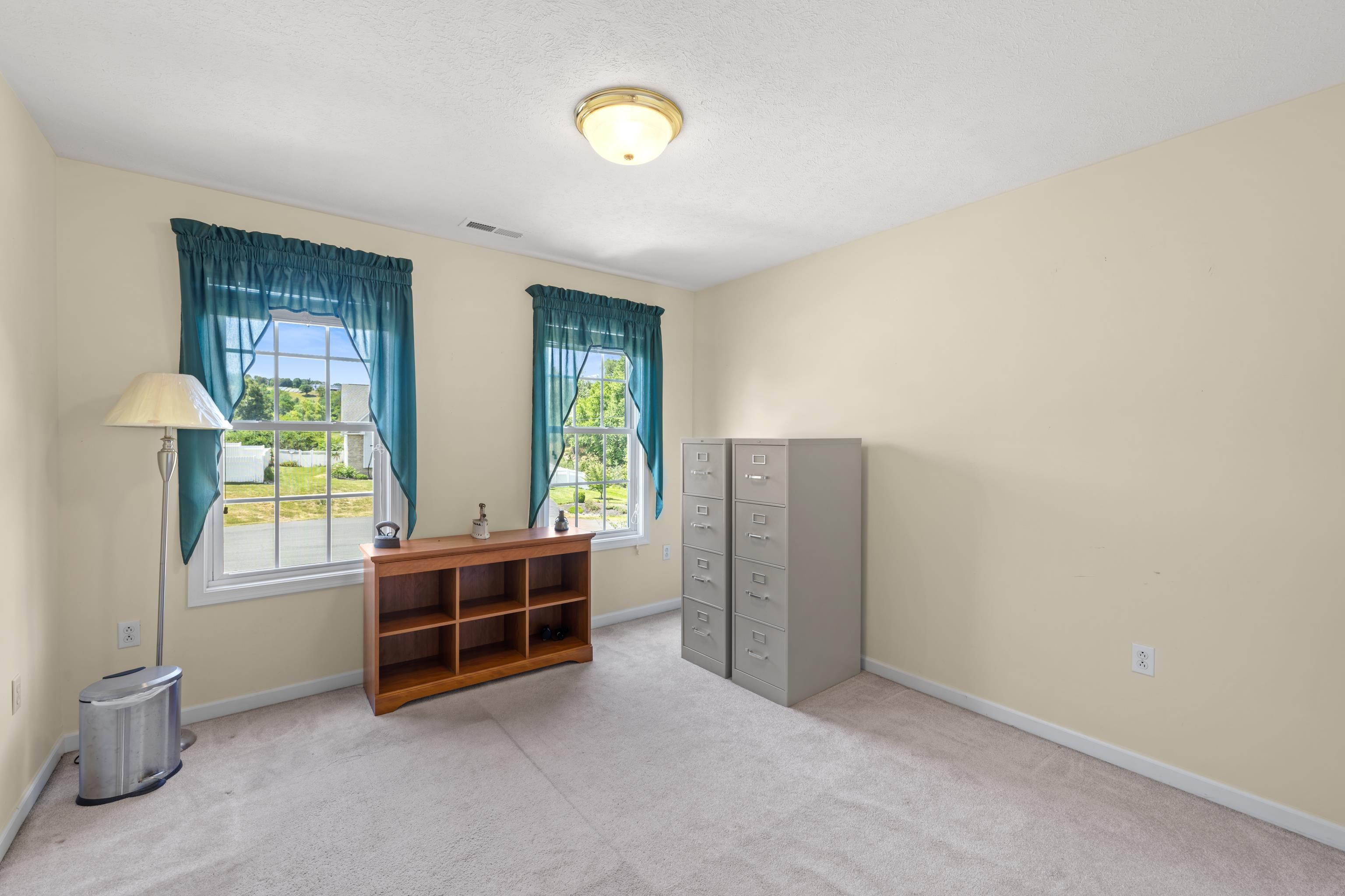 287 KENSINGTON DR, FISHERSVILLE, Virginia 22939, 4 Bedrooms Bedrooms, ,3 BathroomsBathrooms,Residential,SPELLANE,287 KENSINGTON DR,679130 MLS # 679130 287 KENSINGTON DR, FISHERSVILLE, Virginia 22939, 4 Bedrooms Bedrooms, ,3 BathroomsBathrooms,Residential,SPELLANE,287 KENSINGTON DR,679130 MLS # 679130