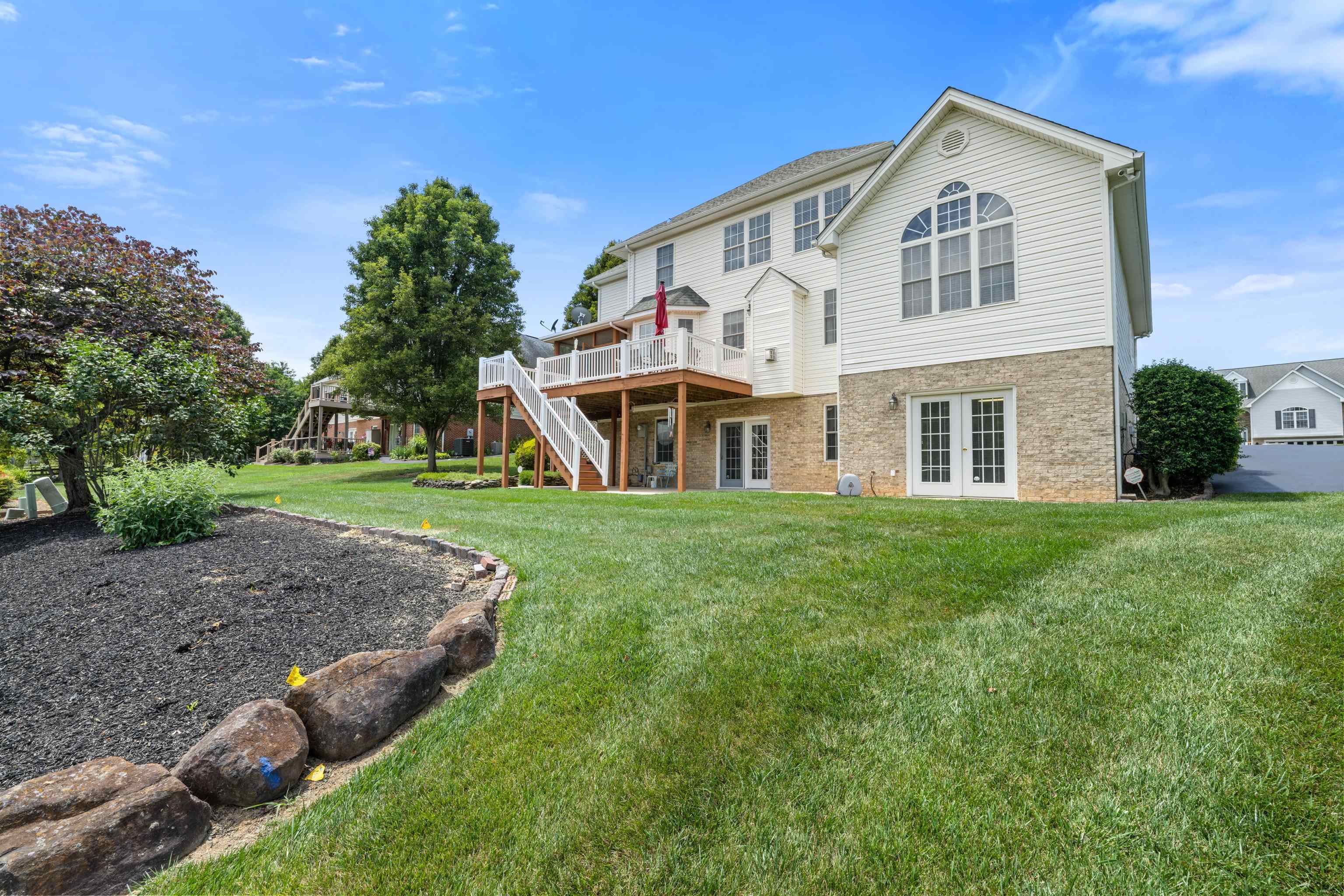 287 KENSINGTON DR, FISHERSVILLE, Virginia 22939, 4 Bedrooms Bedrooms, ,3 BathroomsBathrooms,Residential,SPELLANE,287 KENSINGTON DR,679130 MLS # 679130 287 KENSINGTON DR, FISHERSVILLE, Virginia 22939, 4 Bedrooms Bedrooms, ,3 BathroomsBathrooms,Residential,SPELLANE,287 KENSINGTON DR,679130 MLS # 679130