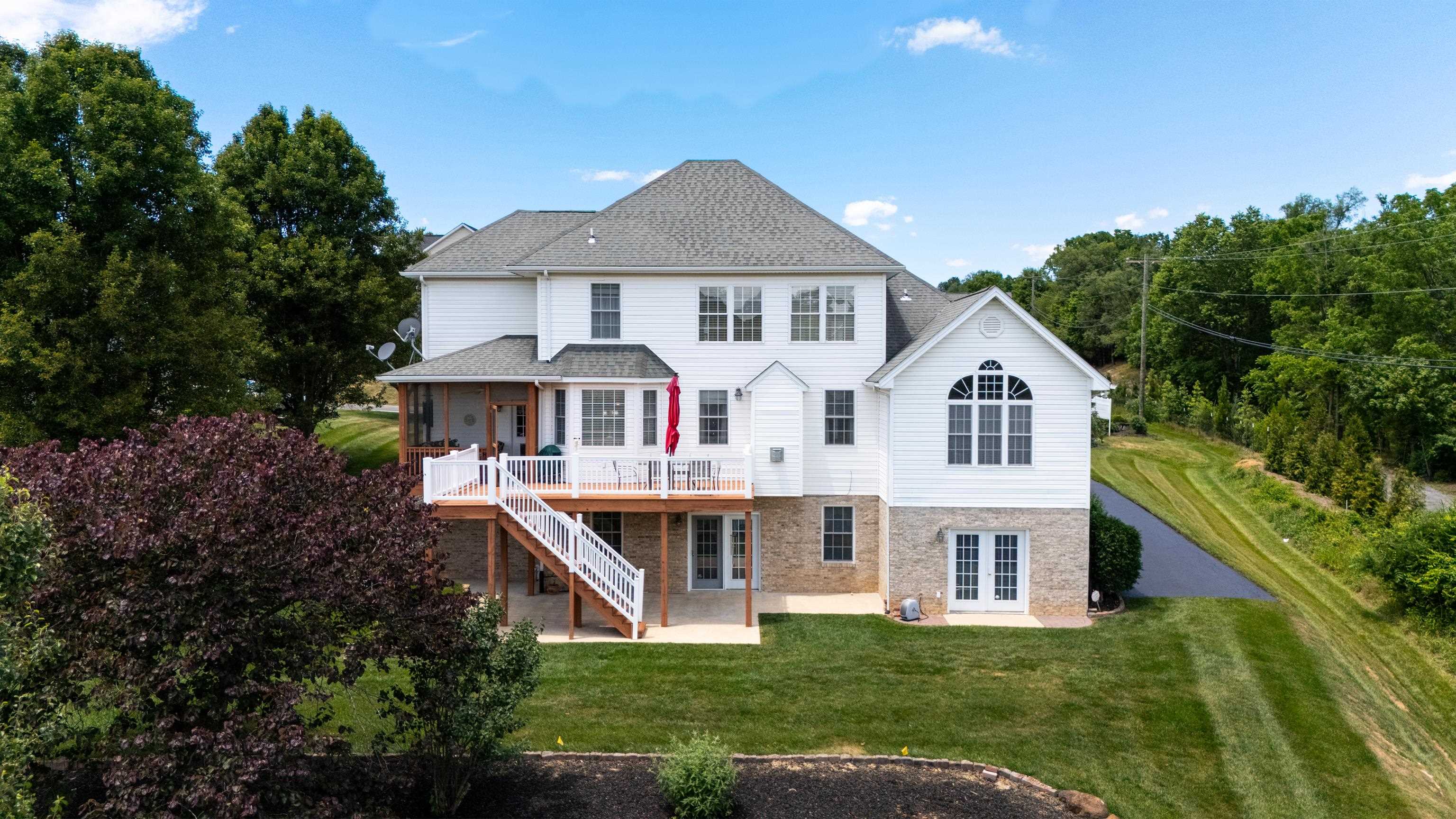 287 KENSINGTON DR, FISHERSVILLE, Virginia 22939, 4 Bedrooms Bedrooms, ,3 BathroomsBathrooms,Residential,SPELLANE,287 KENSINGTON DR,679130 MLS # 679130 287 KENSINGTON DR, FISHERSVILLE, Virginia 22939, 4 Bedrooms Bedrooms, ,3 BathroomsBathrooms,Residential,SPELLANE,287 KENSINGTON DR,679130 MLS # 679130