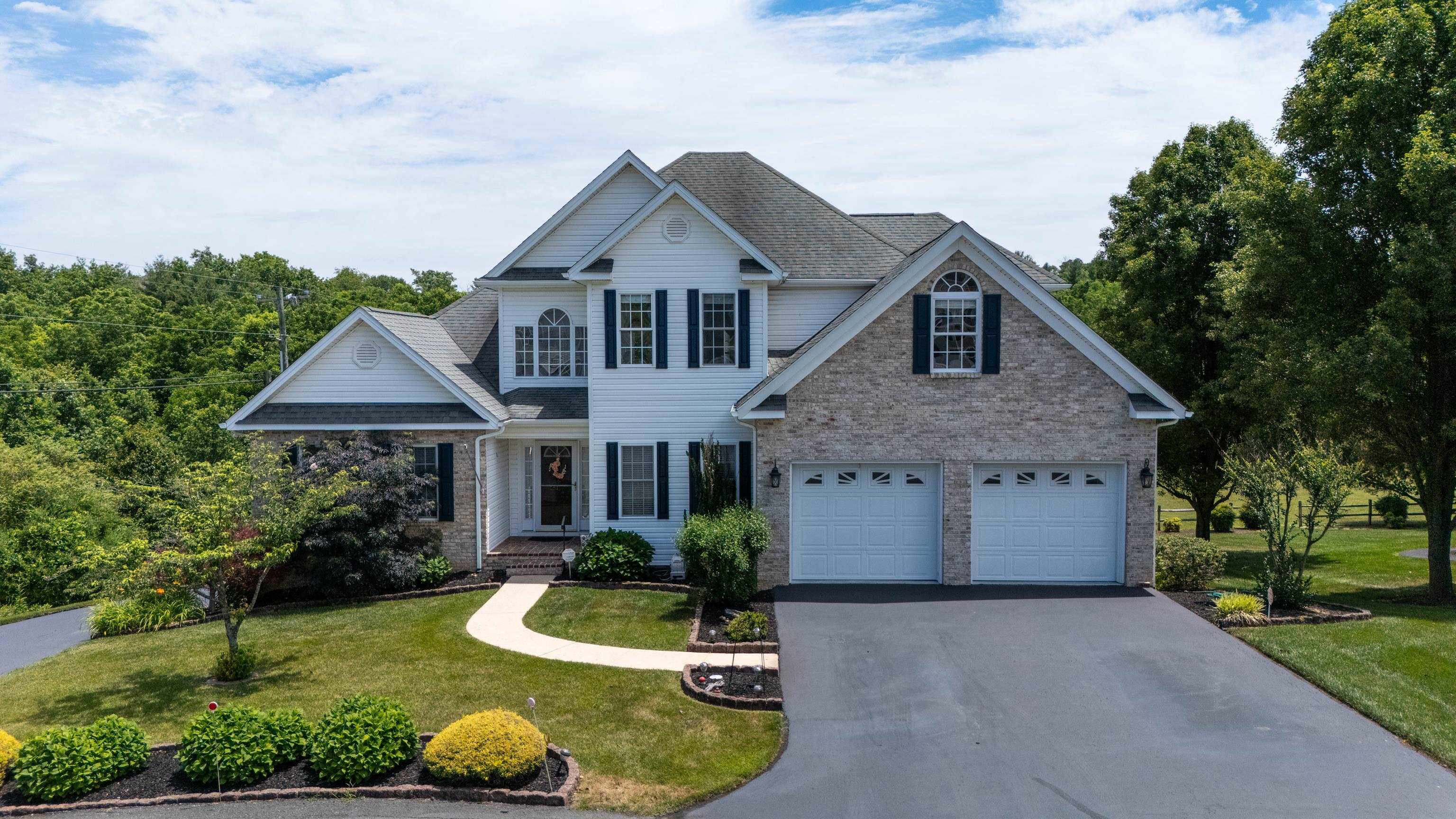 287 KENSINGTON DR, FISHERSVILLE, Virginia 22939, 4 Bedrooms Bedrooms, ,3 BathroomsBathrooms,Residential,SPELLANE,287 KENSINGTON DR,679130 MLS # 679130 287 KENSINGTON DR, FISHERSVILLE, Virginia 22939, 4 Bedrooms Bedrooms, ,3 BathroomsBathrooms,Residential,SPELLANE,287 KENSINGTON DR,679130 MLS # 679130