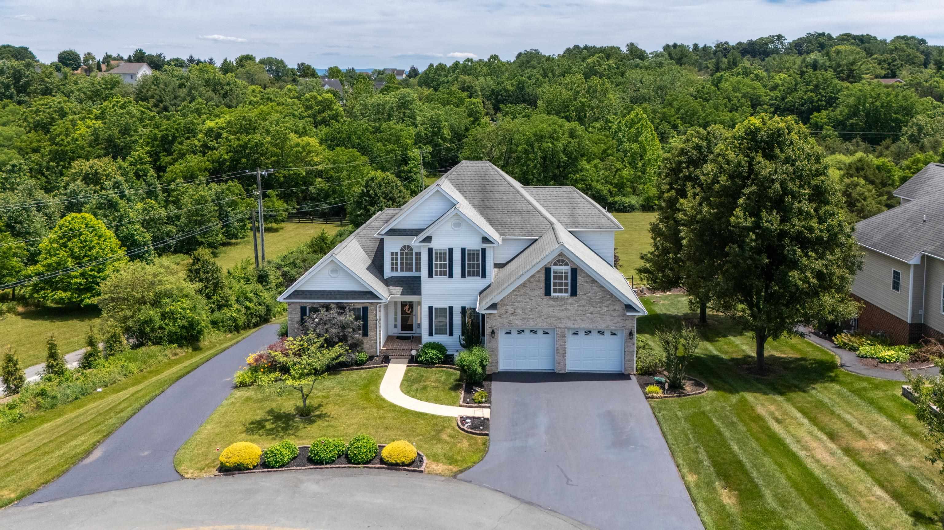 287 KENSINGTON DR, FISHERSVILLE, Virginia 22939, 4 Bedrooms Bedrooms, ,3 BathroomsBathrooms,Residential,SPELLANE,287 KENSINGTON DR,679130 MLS # 679130 287 KENSINGTON DR, FISHERSVILLE, Virginia 22939, 4 Bedrooms Bedrooms, ,3 BathroomsBathrooms,Residential,SPELLANE,287 KENSINGTON DR,679130 MLS # 679130