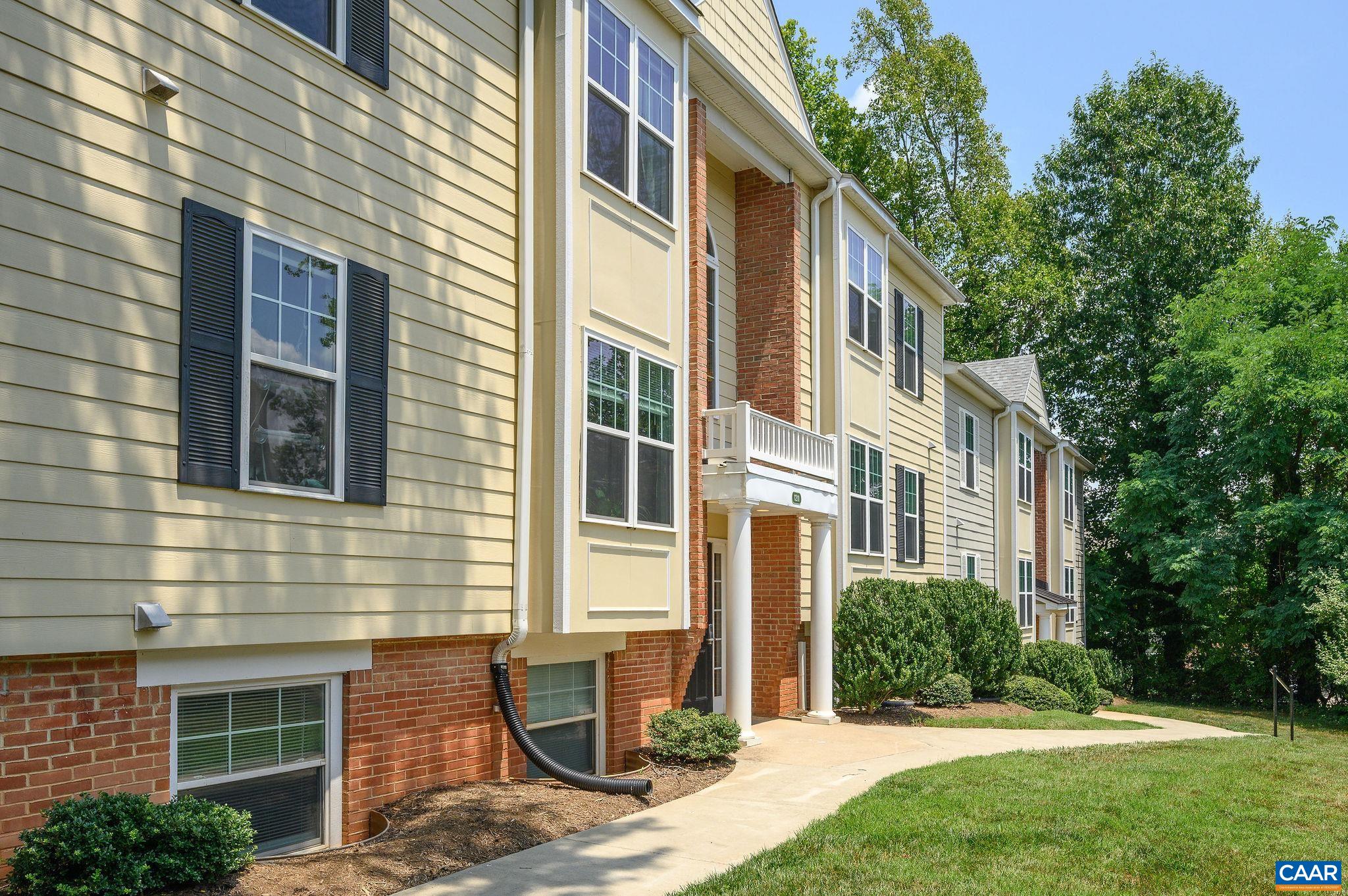 1211 VILLA LN, CHARLOTTESVILLE, Virginia 22903, 2 Bedrooms Bedrooms, ,2 BathroomsBathrooms,Residential,1211 VILLA LN,679133 MLS # 679133 1211 VILLA LN, CHARLOTTESVILLE, Virginia 22903, 2 Bedrooms Bedrooms, ,2 BathroomsBathrooms,Residential,1211 VILLA LN,679133 MLS # 679133