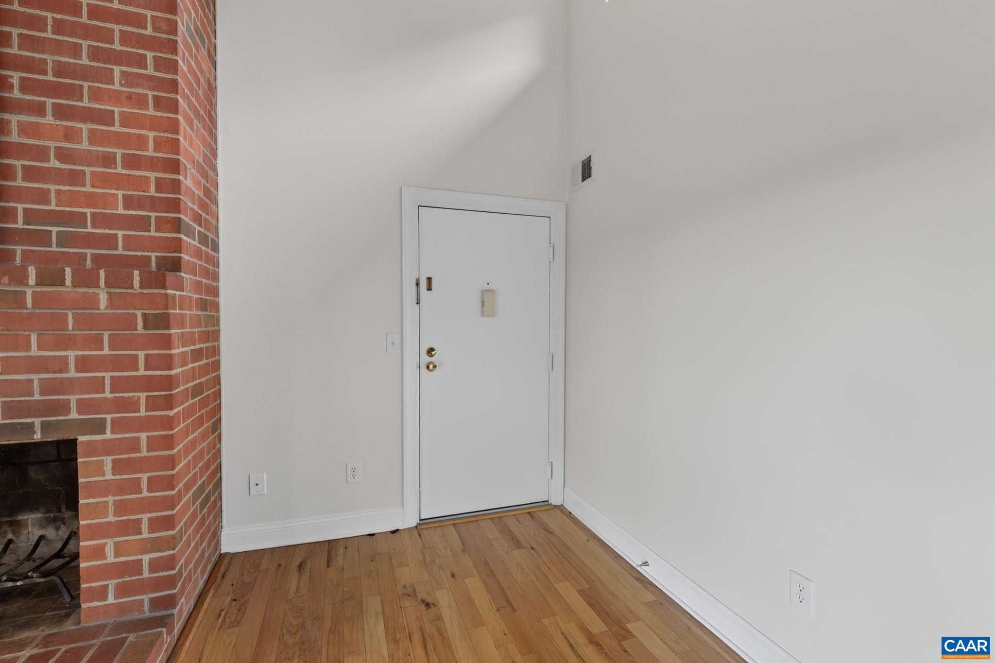 138 GREEN TURTLE LN, CHARLOTTESVILLE, Virginia 22901, 1 Bedroom Bedrooms, ,1 BathroomBathrooms,Residential,138 GREEN TURTLE LN,679135 MLS # 679135