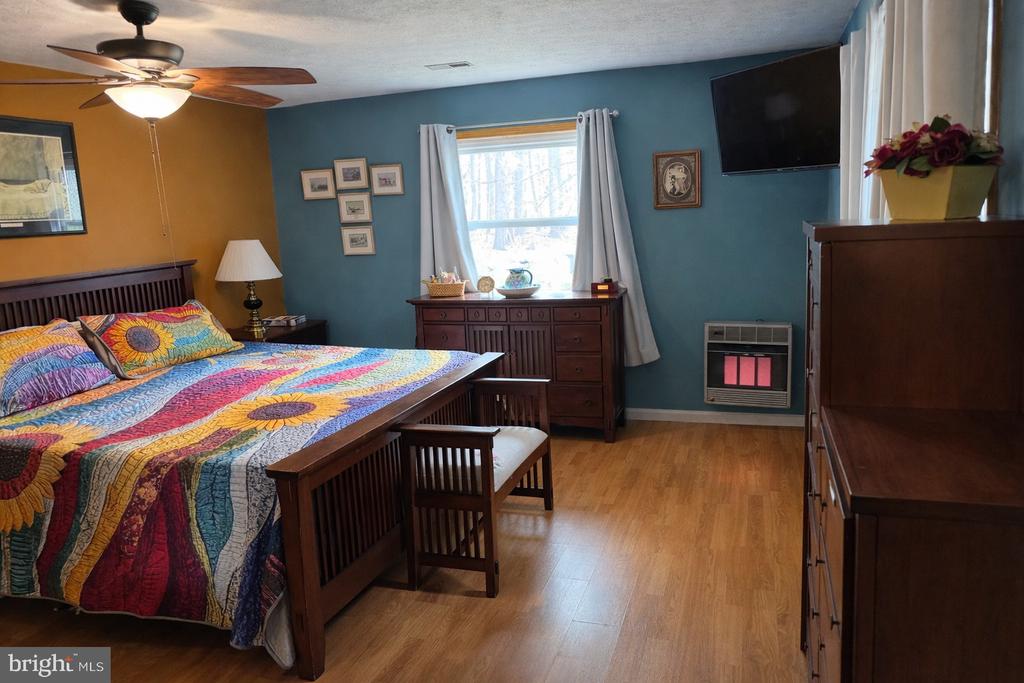 13825 MOUNTAIN VIEW DR, SPOTSYLVANIA, Virginia 22553, 4 Bedrooms Bedrooms, ,2 BathroomsBathrooms,Residential,13825 MOUNTAIN VIEW DR,VASP2040722 MLS # VASP2040722 13825 MOUNTAIN VIEW DR, SPOTSYLVANIA, Virginia 22553, 4 Bedrooms Bedrooms, ,2 BathroomsBathrooms,Residential,13825 MOUNTAIN VIEW DR,VASP2040722 MLS # VASP2040722