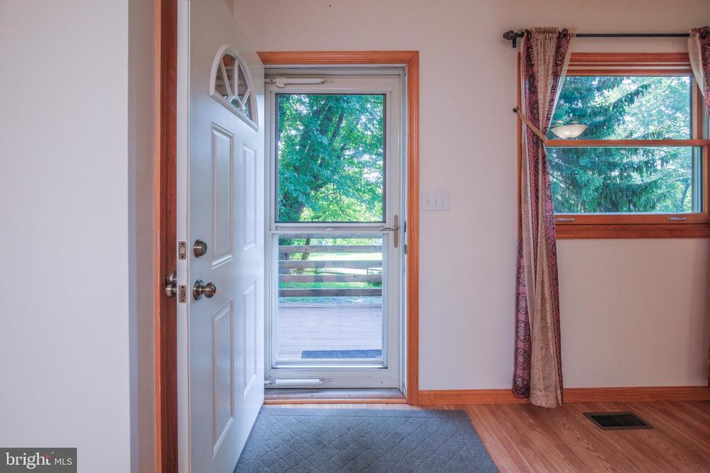 16 HEADWATERS RD, CHESTER GAP, Virginia 22623, 2 Bedrooms Bedrooms, ,2 BathroomsBathrooms,Residential,16 HEADWATERS RD,VARP2002746 MLS # VARP2002746