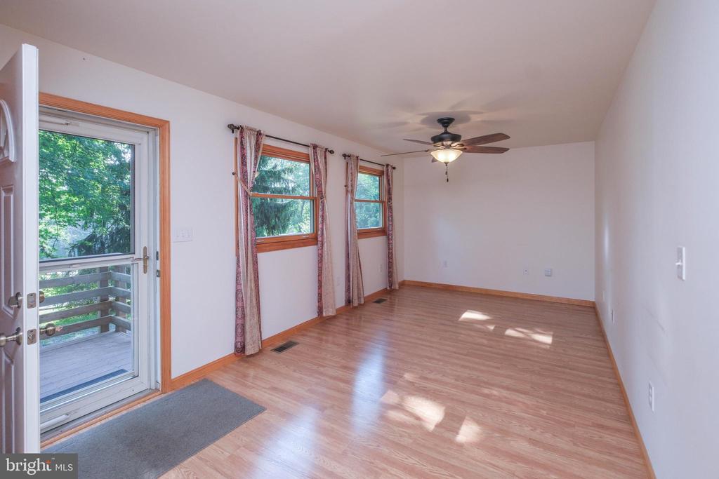 16 HEADWATERS RD, CHESTER GAP, Virginia 22623, 2 Bedrooms Bedrooms, ,2 BathroomsBathrooms,Residential,16 HEADWATERS RD,VARP2002746 MLS # VARP2002746