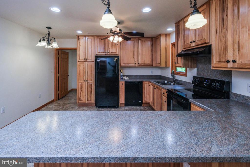 16 HEADWATERS RD, CHESTER GAP, Virginia 22623, 2 Bedrooms Bedrooms, ,2 BathroomsBathrooms,Residential,16 HEADWATERS RD,VARP2002746 MLS # VARP2002746
