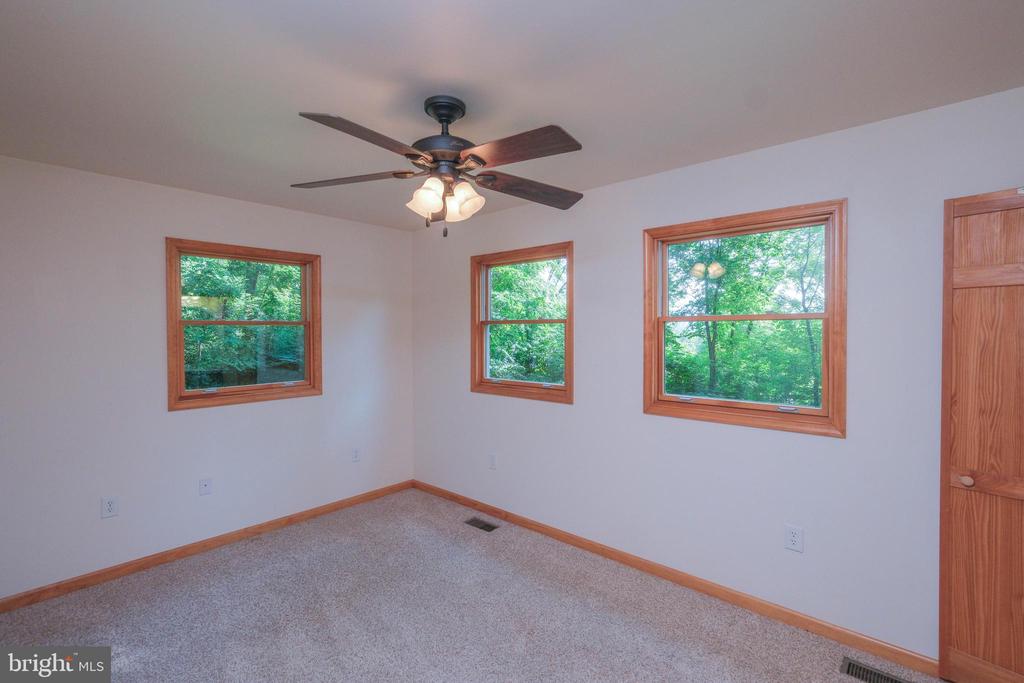 16 HEADWATERS RD, CHESTER GAP, Virginia 22623, 2 Bedrooms Bedrooms, ,2 BathroomsBathrooms,Residential,16 HEADWATERS RD,VARP2002746 MLS # VARP2002746