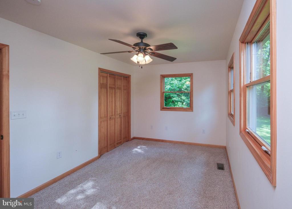 16 HEADWATERS RD, CHESTER GAP, Virginia 22623, 2 Bedrooms Bedrooms, ,2 BathroomsBathrooms,Residential,16 HEADWATERS RD,VARP2002746 MLS # VARP2002746