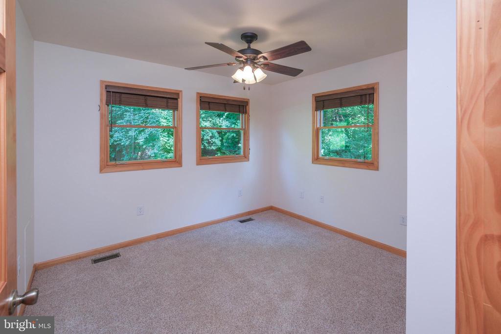 16 HEADWATERS RD, CHESTER GAP, Virginia 22623, 2 Bedrooms Bedrooms, ,2 BathroomsBathrooms,Residential,16 HEADWATERS RD,VARP2002746 MLS # VARP2002746