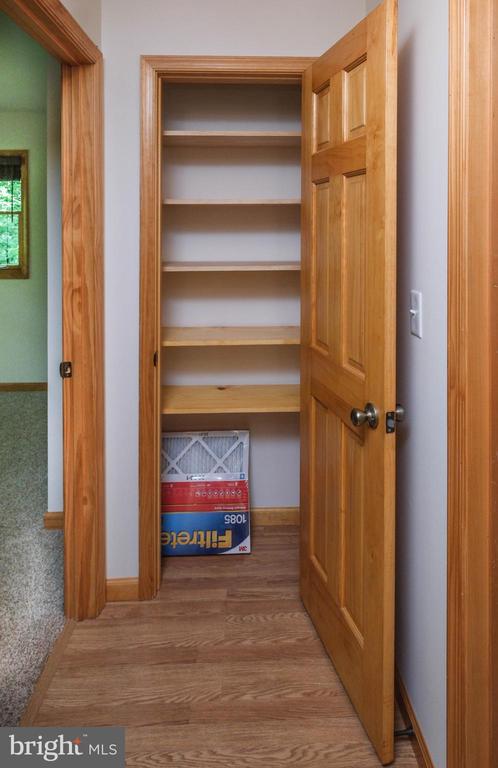 16 HEADWATERS RD, CHESTER GAP, Virginia 22623, 2 Bedrooms Bedrooms, ,2 BathroomsBathrooms,Residential,16 HEADWATERS RD,VARP2002746 MLS # VARP2002746