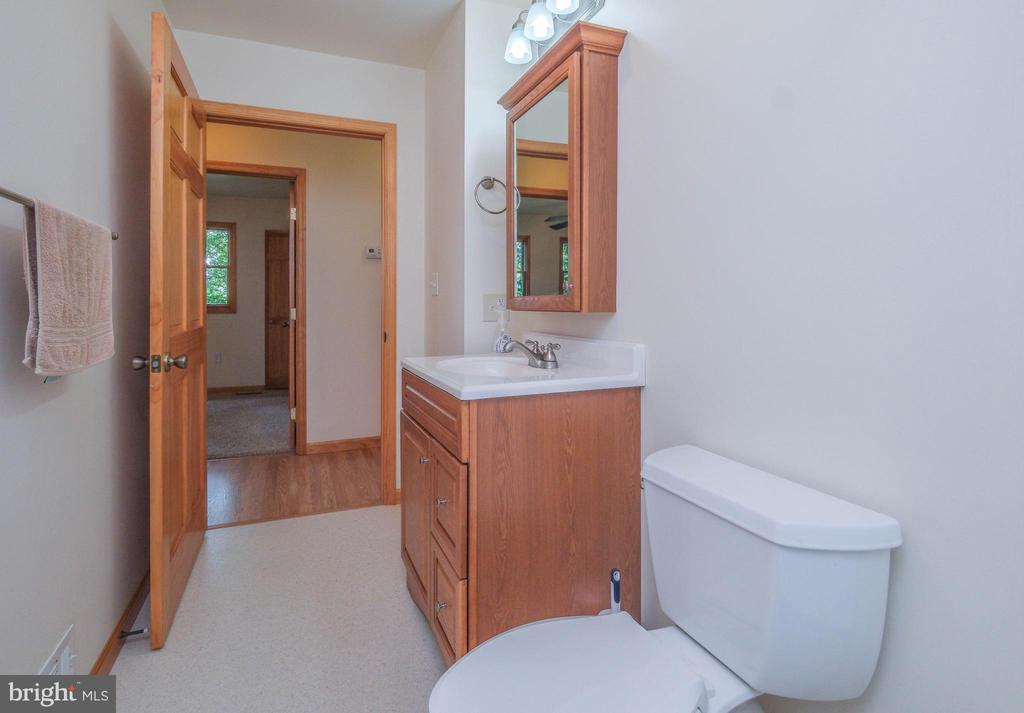 16 HEADWATERS RD, CHESTER GAP, Virginia 22623, 2 Bedrooms Bedrooms, ,2 BathroomsBathrooms,Residential,16 HEADWATERS RD,VARP2002746 MLS # VARP2002746