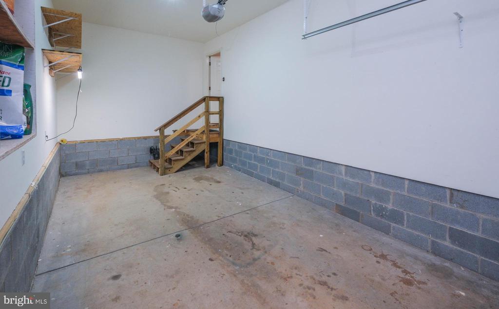 16 HEADWATERS RD, CHESTER GAP, Virginia 22623, 2 Bedrooms Bedrooms, ,2 BathroomsBathrooms,Residential,16 HEADWATERS RD,VARP2002746 MLS # VARP2002746