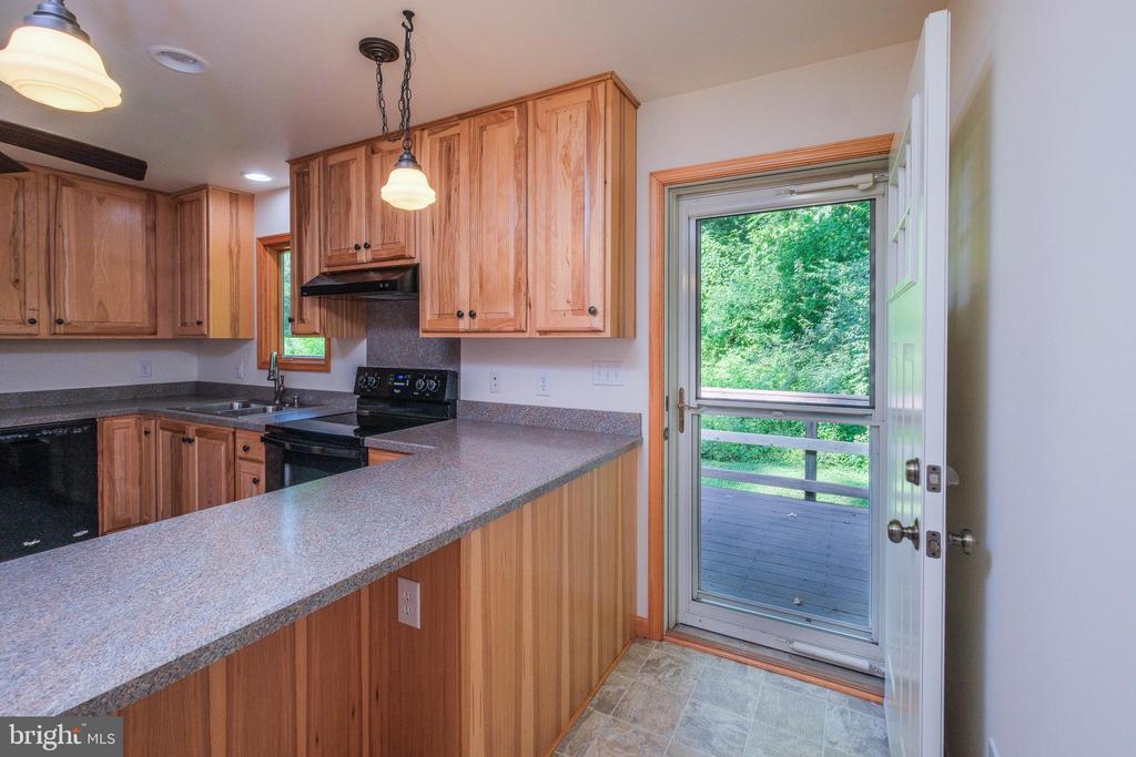16 HEADWATERS RD, CHESTER GAP, Virginia 22623, 2 Bedrooms Bedrooms, ,2 BathroomsBathrooms,Residential,16 HEADWATERS RD,VARP2002746 MLS # VARP2002746