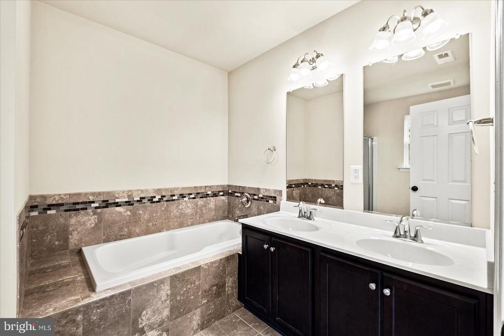 2232 MALLARD LANDING DR, FREDERICKSBURG, Virginia 22408, 4 Bedrooms Bedrooms, ,3 BathroomsBathrooms,Residential,2232 MALLARD LANDING DR,VASP2043474 MLS # VASP2043474 2232 MALLARD LANDING DR, FREDERICKSBURG, Virginia 22408, 4 Bedrooms Bedrooms, ,3 BathroomsBathrooms,Residential,2232 MALLARD LANDING DR,VASP2043474 MLS # VASP2043474