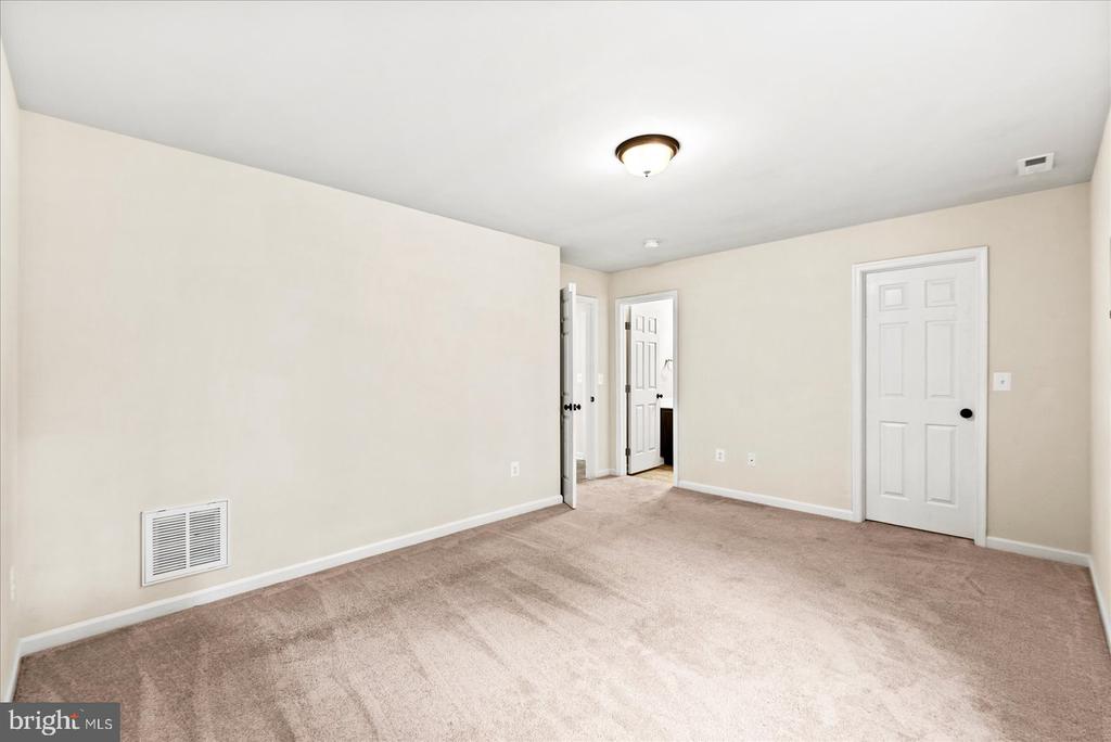 2232 MALLARD LANDING DR, FREDERICKSBURG, Virginia 22408, 4 Bedrooms Bedrooms, ,3 BathroomsBathrooms,Residential,2232 MALLARD LANDING DR,VASP2043474 MLS # VASP2043474 2232 MALLARD LANDING DR, FREDERICKSBURG, Virginia 22408, 4 Bedrooms Bedrooms, ,3 BathroomsBathrooms,Residential,2232 MALLARD LANDING DR,VASP2043474 MLS # VASP2043474