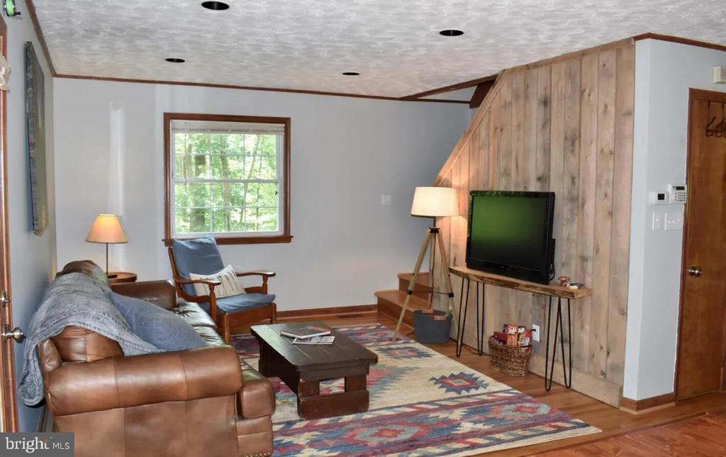221 S HONEYSUCKLE LN, MADISON, Virginia 22727, 2 Bedrooms Bedrooms, ,Residential,221 S HONEYSUCKLE LN,VAMA2002852 MLS # VAMA2002852