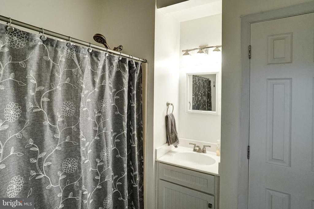 34 WINDWOOD COVES BLVD, MINERAL, Virginia 23117, 4 Bedrooms Bedrooms, ,3 BathroomsBathrooms,Residential,34 WINDWOOD COVES BLVD,VALA2010186 MLS # VALA2010186