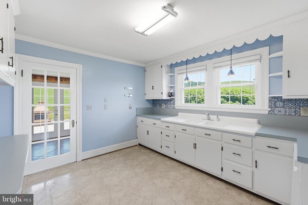 6117 S F T VALLEY RD, ETLAN, Virginia 22719, 3 Bedrooms Bedrooms, ,2 BathroomsBathrooms,Residential,6117 S F T VALLEY RD,VAMA2002850 MLS # VAMA2002850