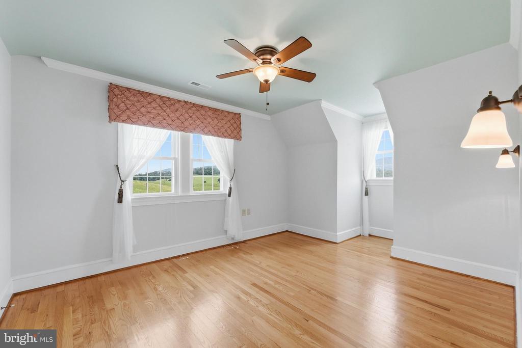 6117 S F T VALLEY RD, ETLAN, Virginia 22719, 3 Bedrooms Bedrooms, ,2 BathroomsBathrooms,Residential,6117 S F T VALLEY RD,VAMA2002850 MLS # VAMA2002850