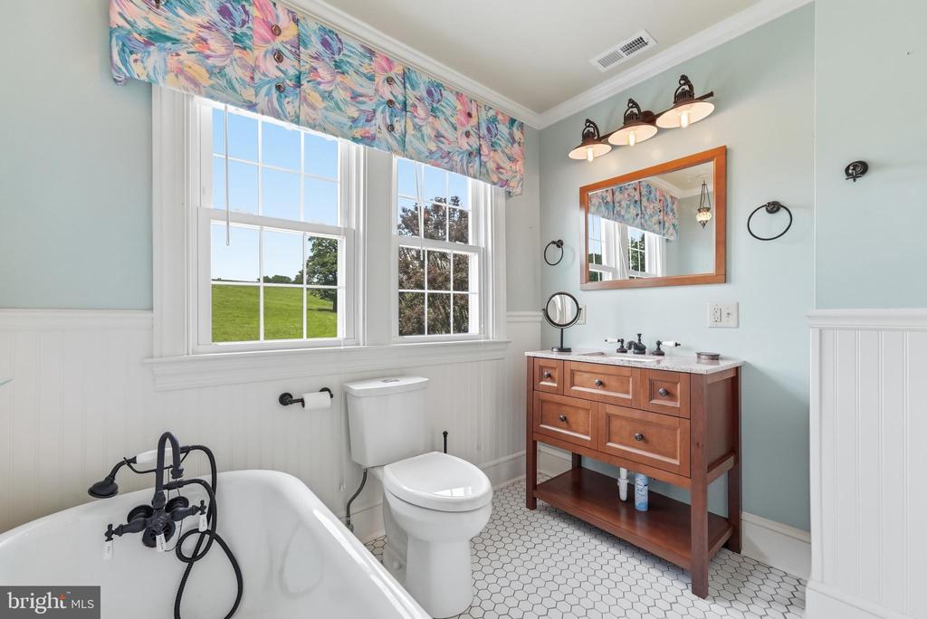 6117 S F T VALLEY RD, ETLAN, Virginia 22719, 3 Bedrooms Bedrooms, ,2 BathroomsBathrooms,Residential,6117 S F T VALLEY RD,VAMA2002850 MLS # VAMA2002850
