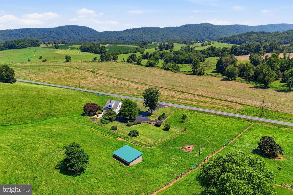 6117 S F T VALLEY RD, ETLAN, Virginia 22719, 3 Bedrooms Bedrooms, ,2 BathroomsBathrooms,Residential,6117 S F T VALLEY RD,VAMA2002850 MLS # VAMA2002850