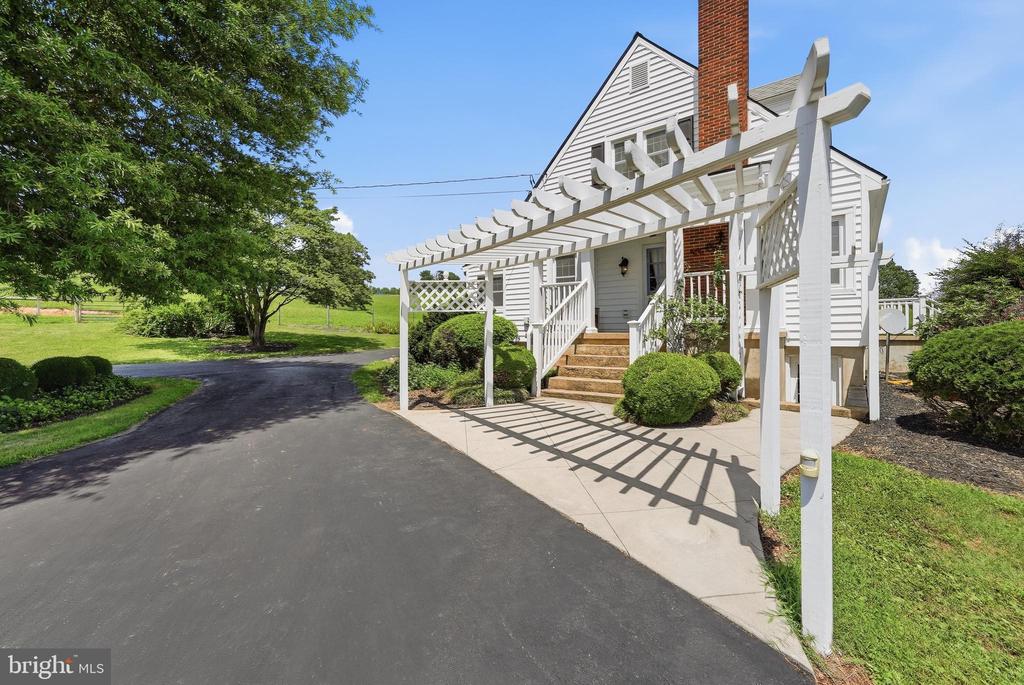6117 S F T VALLEY RD, ETLAN, Virginia 22719, 3 Bedrooms Bedrooms, ,2 BathroomsBathrooms,Residential,6117 S F T VALLEY RD,VAMA2002850 MLS # VAMA2002850