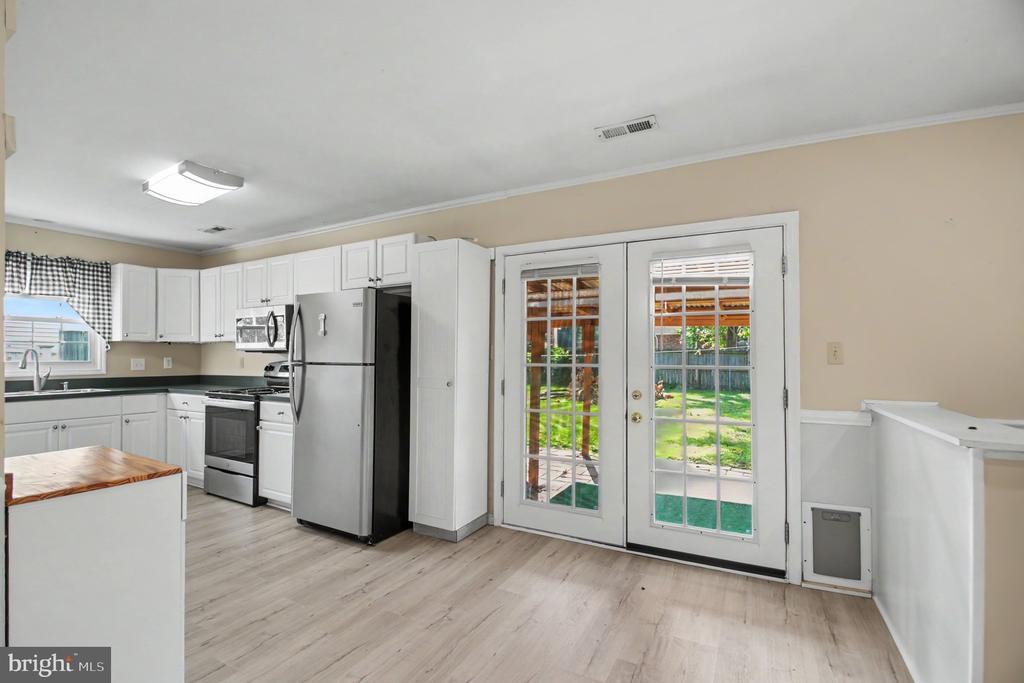 4117 MIDWAY ST, FREDERICKSBURG, Virginia 22408, 3 Bedrooms Bedrooms, ,2 BathroomsBathrooms,Residential,4117 MIDWAY ST,VASP2043470 MLS # VASP2043470 4117 MIDWAY ST, FREDERICKSBURG, Virginia 22408, 3 Bedrooms Bedrooms, ,2 BathroomsBathrooms,Residential,4117 MIDWAY ST,VASP2043470 MLS # VASP2043470