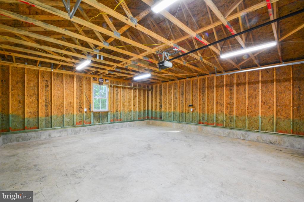 7401 STUBBS BRIDGE RD, SPOTSYLVANIA, Virginia 22551, 3 Bedrooms Bedrooms, ,3 BathroomsBathrooms,Residential,7401 STUBBS BRIDGE RD,VASP2043424 MLS # VASP2043424