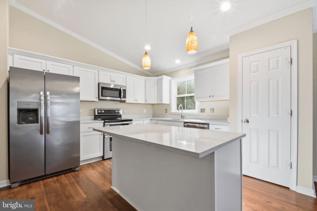 7401 STUBBS BRIDGE RD, SPOTSYLVANIA, Virginia 22551, 3 Bedrooms Bedrooms, ,3 BathroomsBathrooms,Residential,7401 STUBBS BRIDGE RD,VASP2043424 MLS # VASP2043424