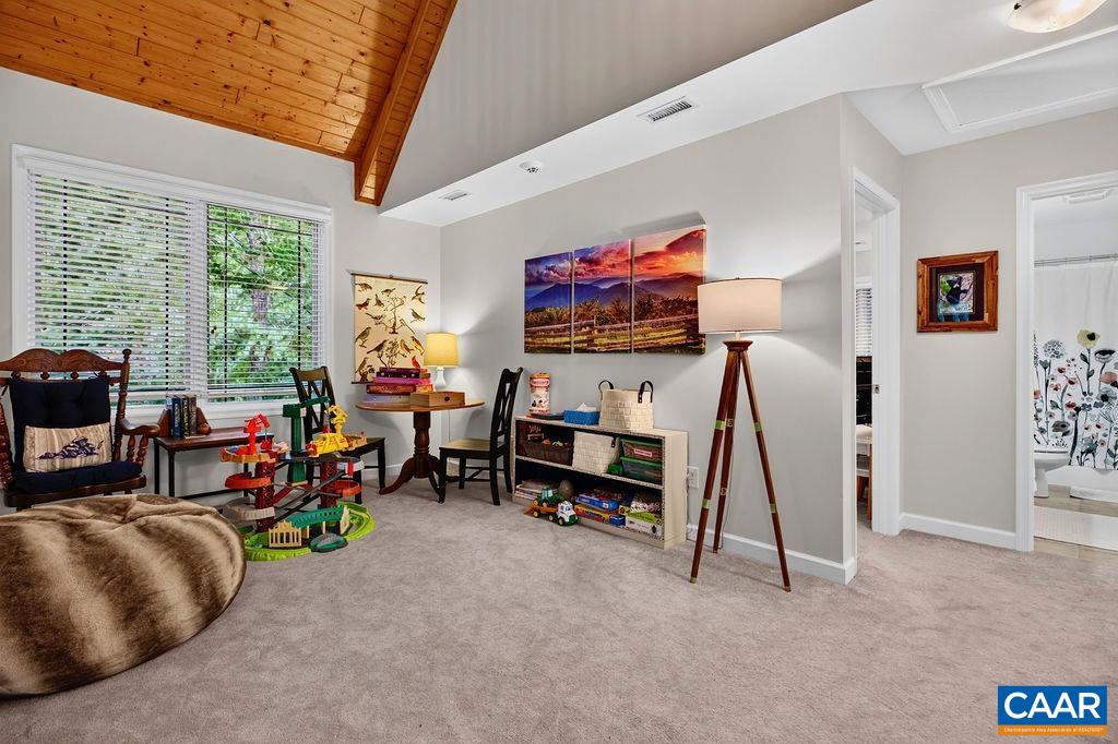Large loft Large loft