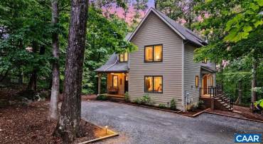 Beautiful SIP-constructed Craftsman home nestled among the trees in a picturesque mountain setting