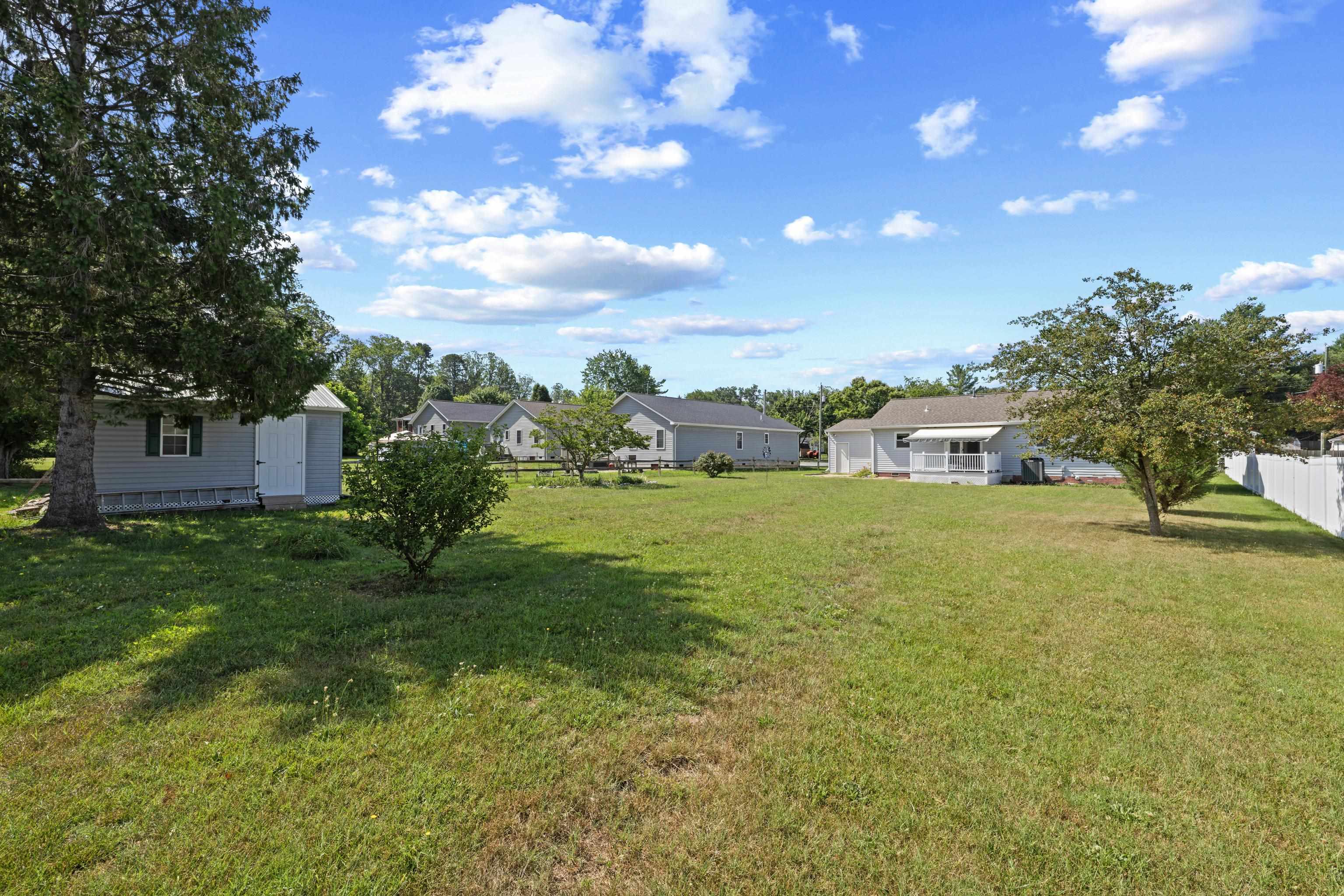 124 HODGE ST, STUARTS DRAFT, Virginia 24477, 3 Bedrooms Bedrooms, ,2 BathroomsBathrooms,Residential,124 HODGE ST,679140 MLS # 679140 124 HODGE ST, STUARTS DRAFT, Virginia 24477, 3 Bedrooms Bedrooms, ,2 BathroomsBathrooms,Residential,124 HODGE ST,679140 MLS # 679140